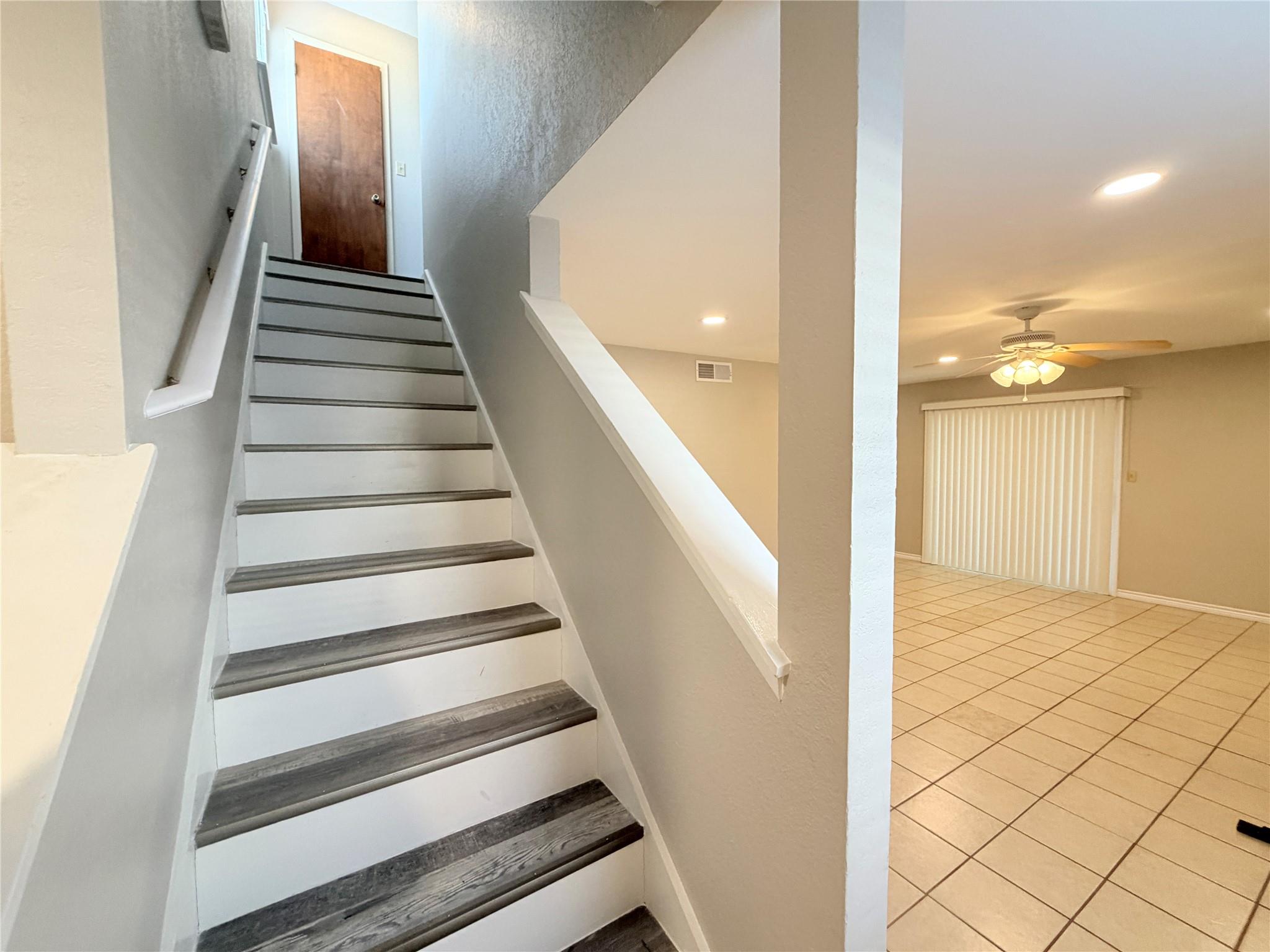 Photo 18 of 8806 Cainwood LN # B, Austin TX 78729
