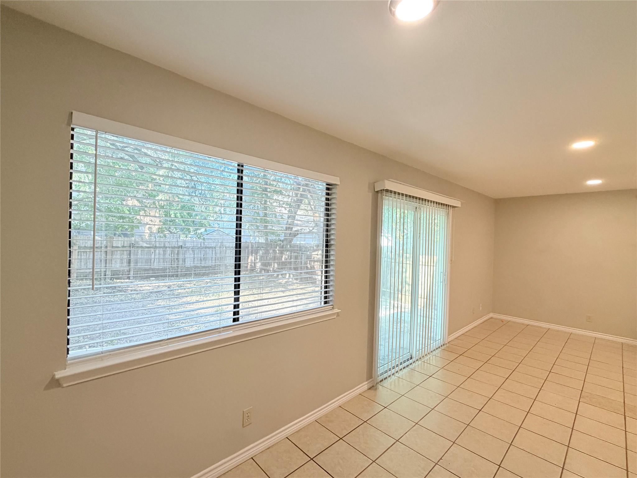 Photo 15 of 8806 Cainwood LN # B, Austin TX 78729