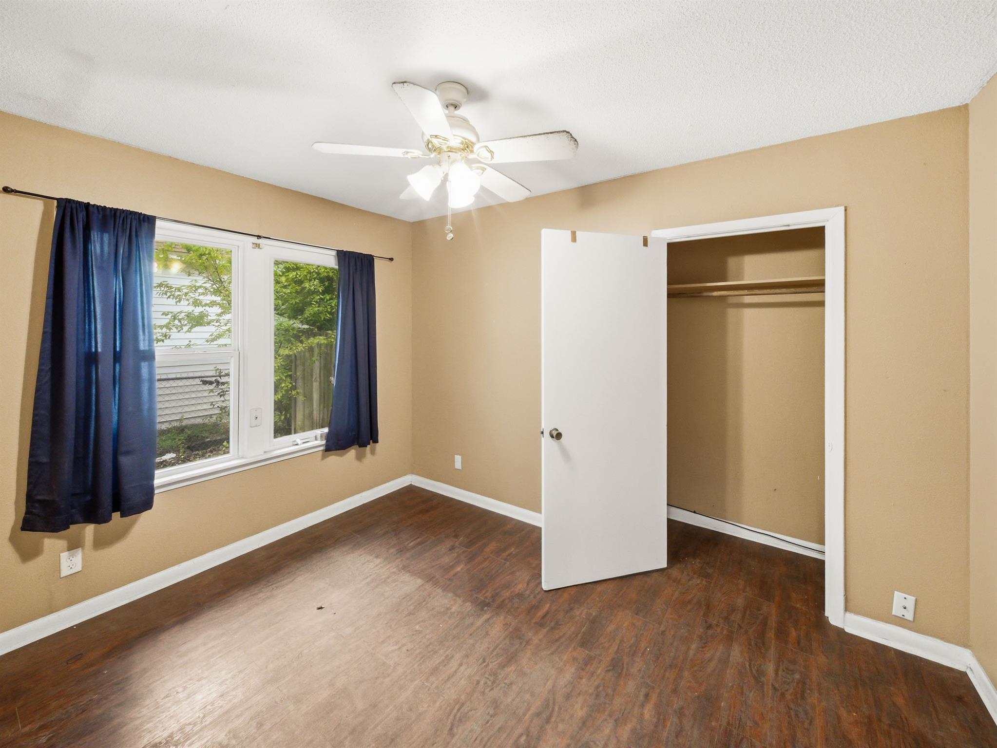 1507 1/2 Holly ST, Austin TX 78702