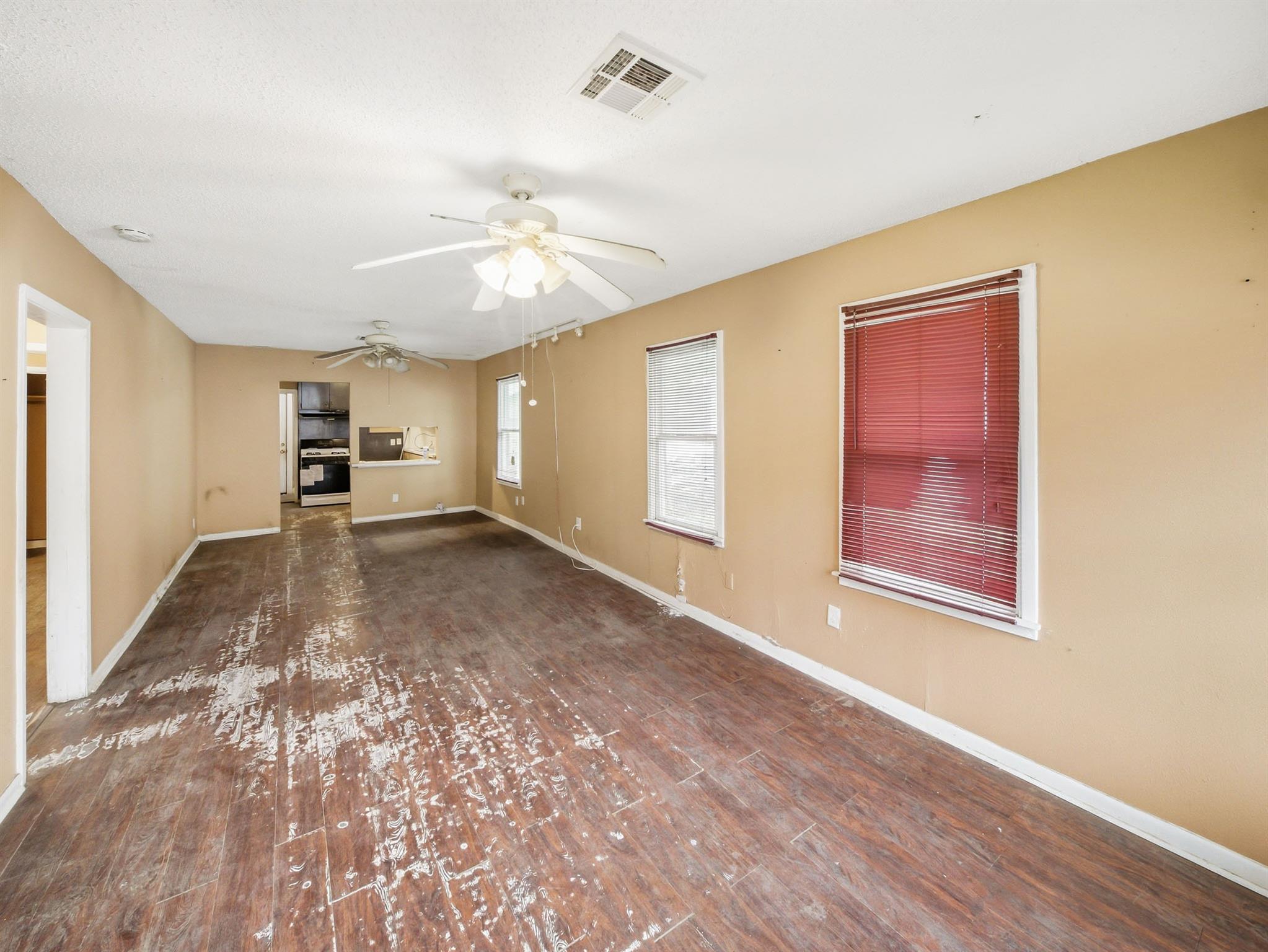 1507 1/2 Holly ST, Austin TX 78702