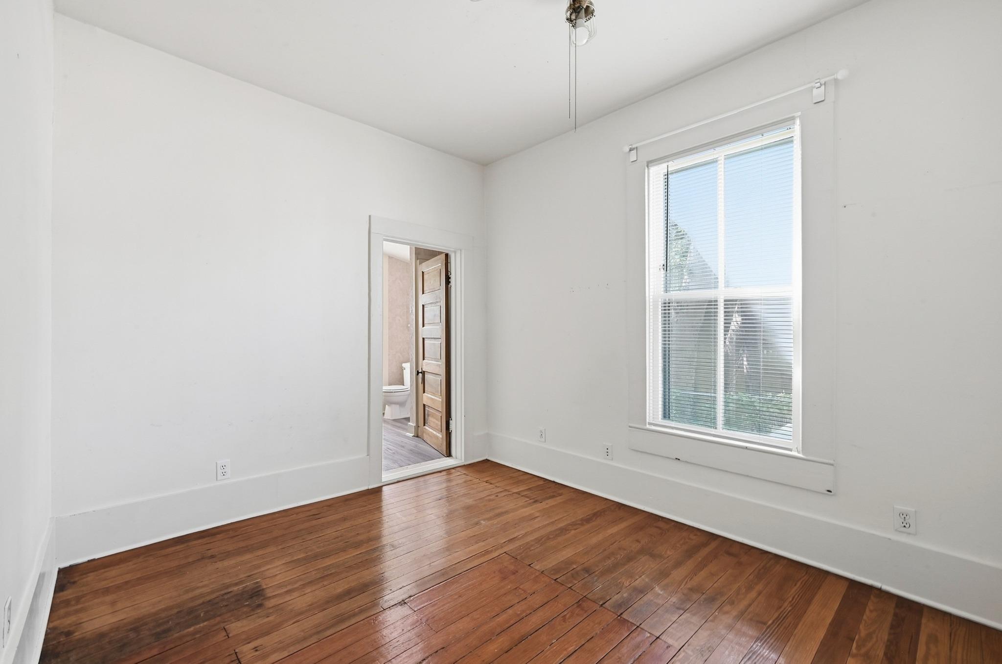 Photo 14 of 3205 Guadalupe ST # A, Austin TX 78705