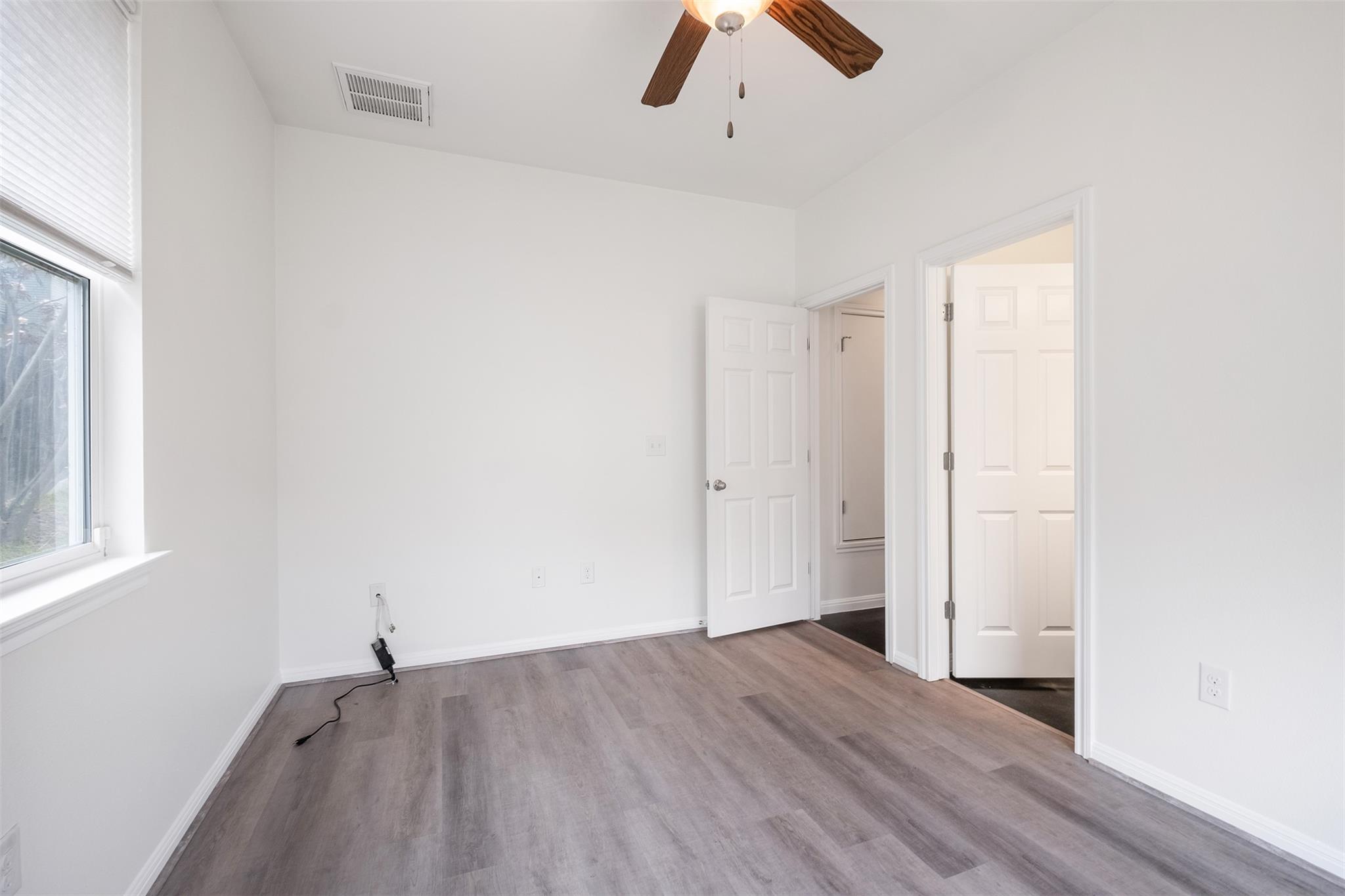6404 Carson RDG # B, Austin TX 78741