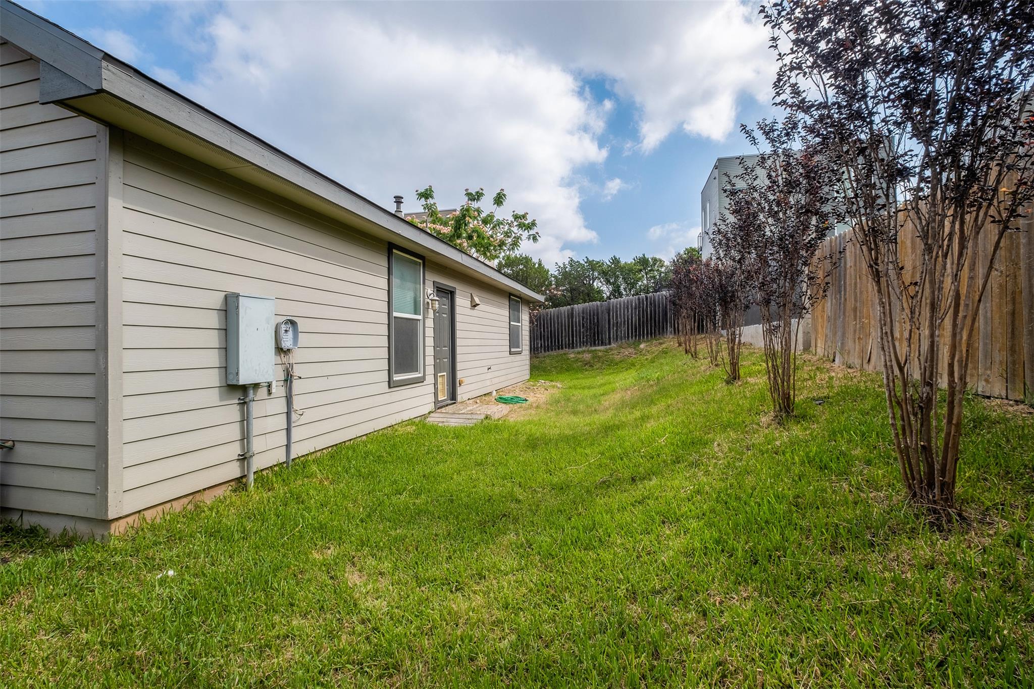 6404 Carson RDG # B, Austin TX 78741
