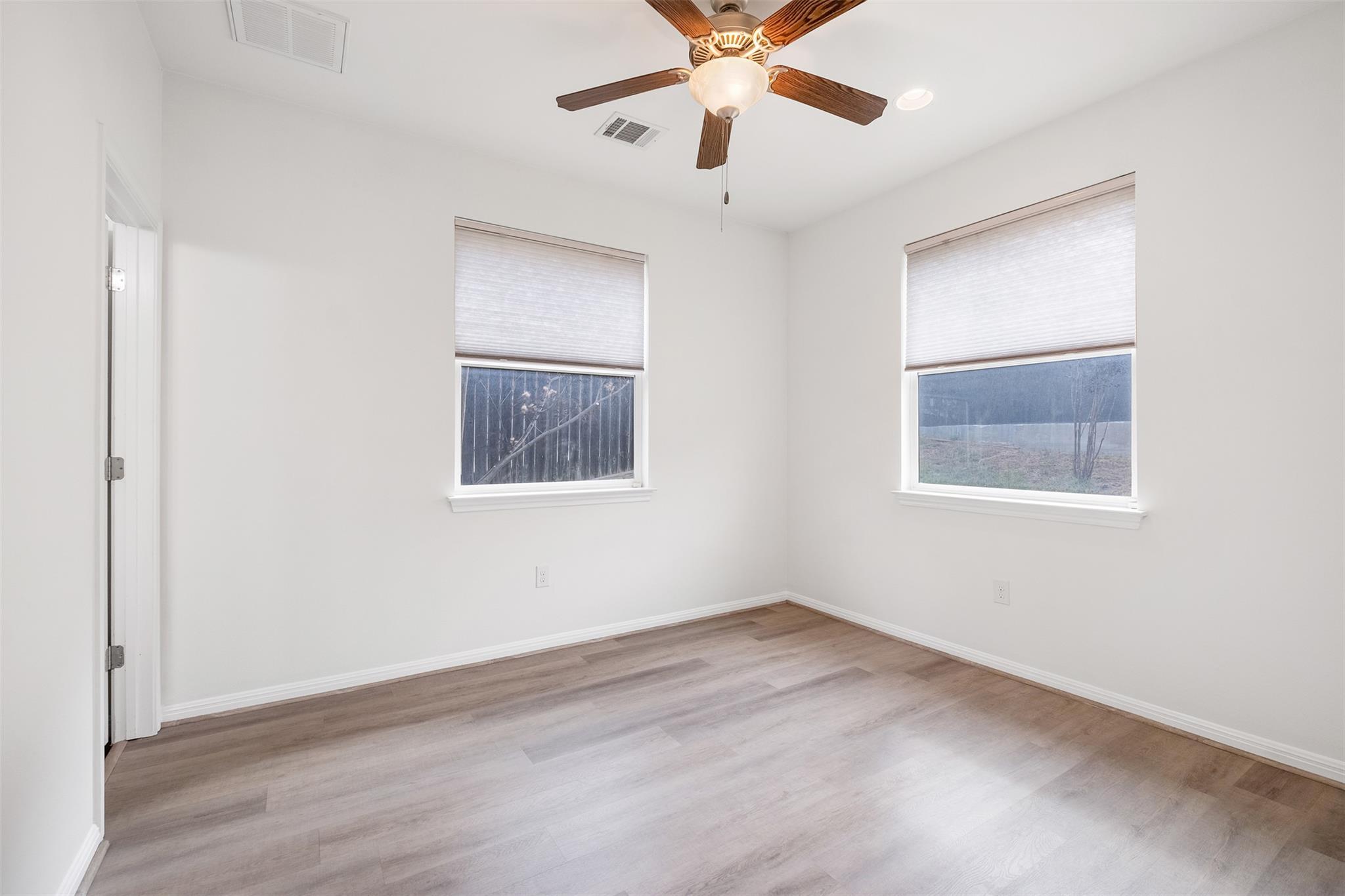 6404 Carson RDG # B, Austin TX 78741