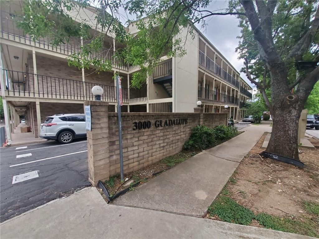 3000 Guadalupe ST # 305, Austin TX 78705