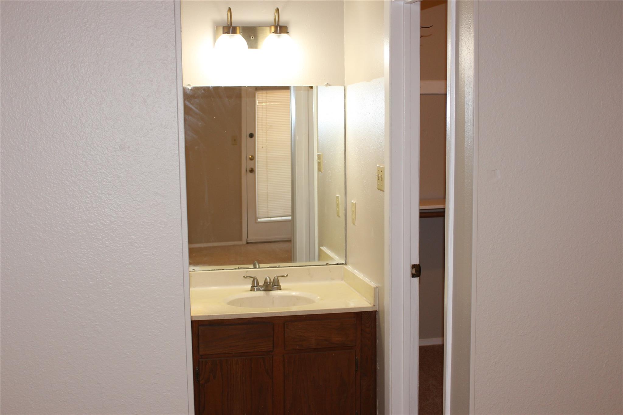8418 Fathom CIR # 104, Austin TX 78750