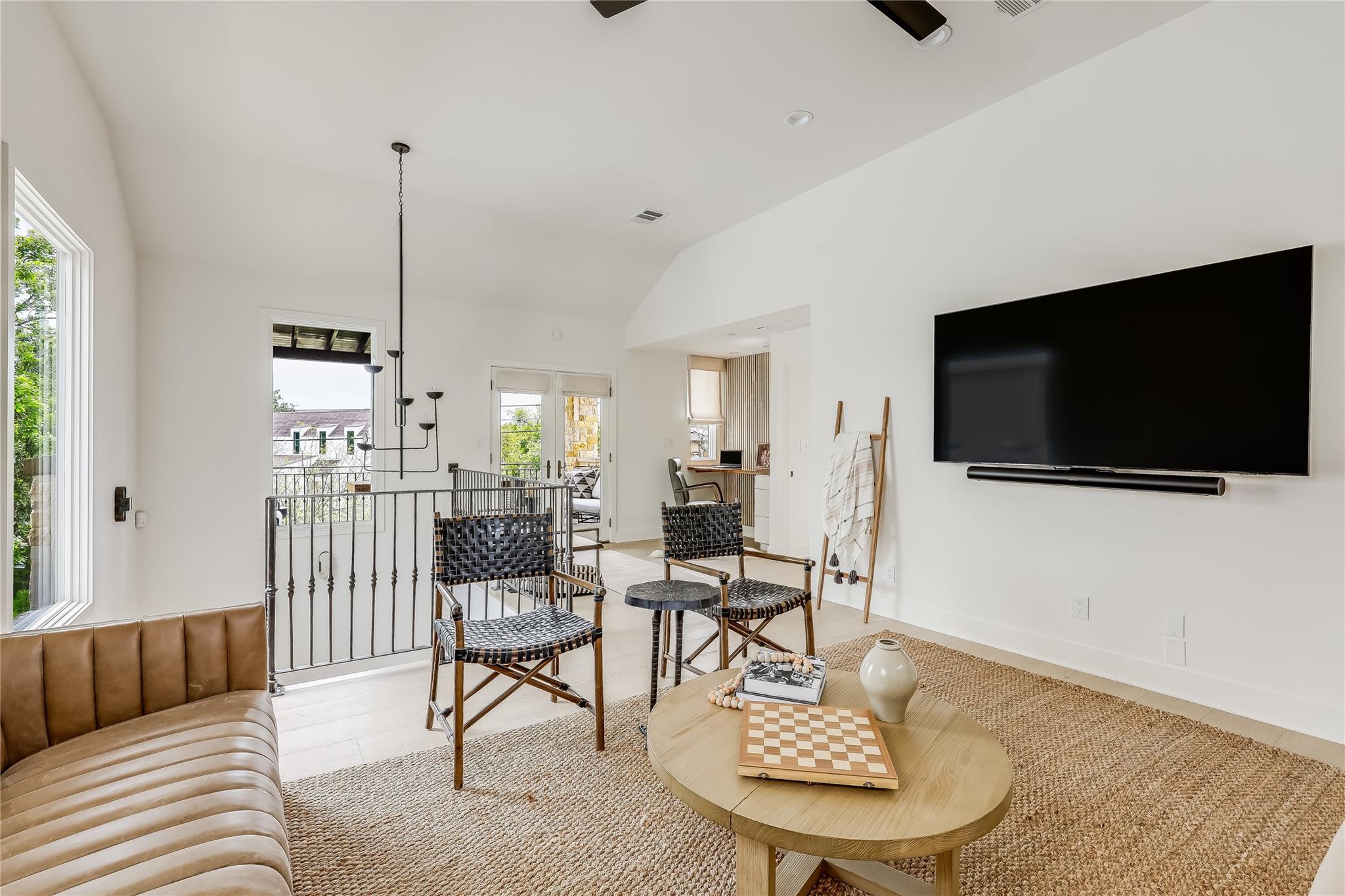 606 Josephine ST, Austin TX 78704