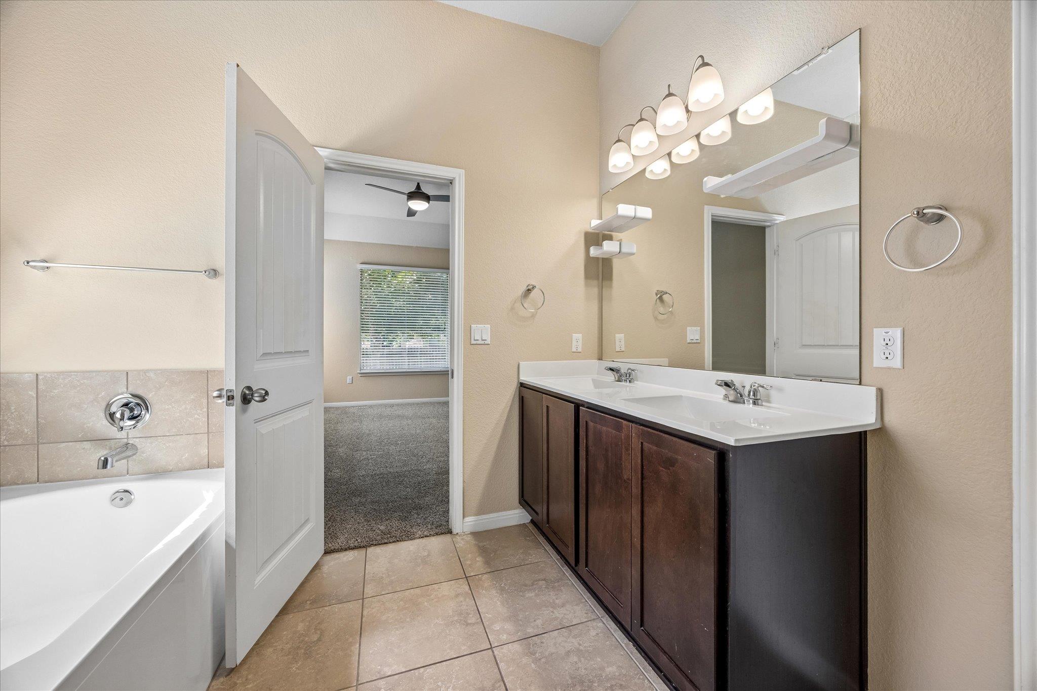 11008 Bruneau TRL, Austin TX 78754
