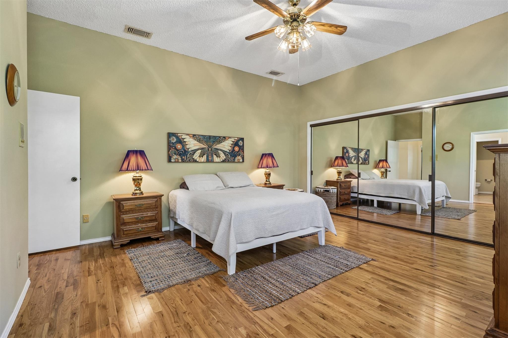 12513 Hunters Chase DR, Austin TX 78729