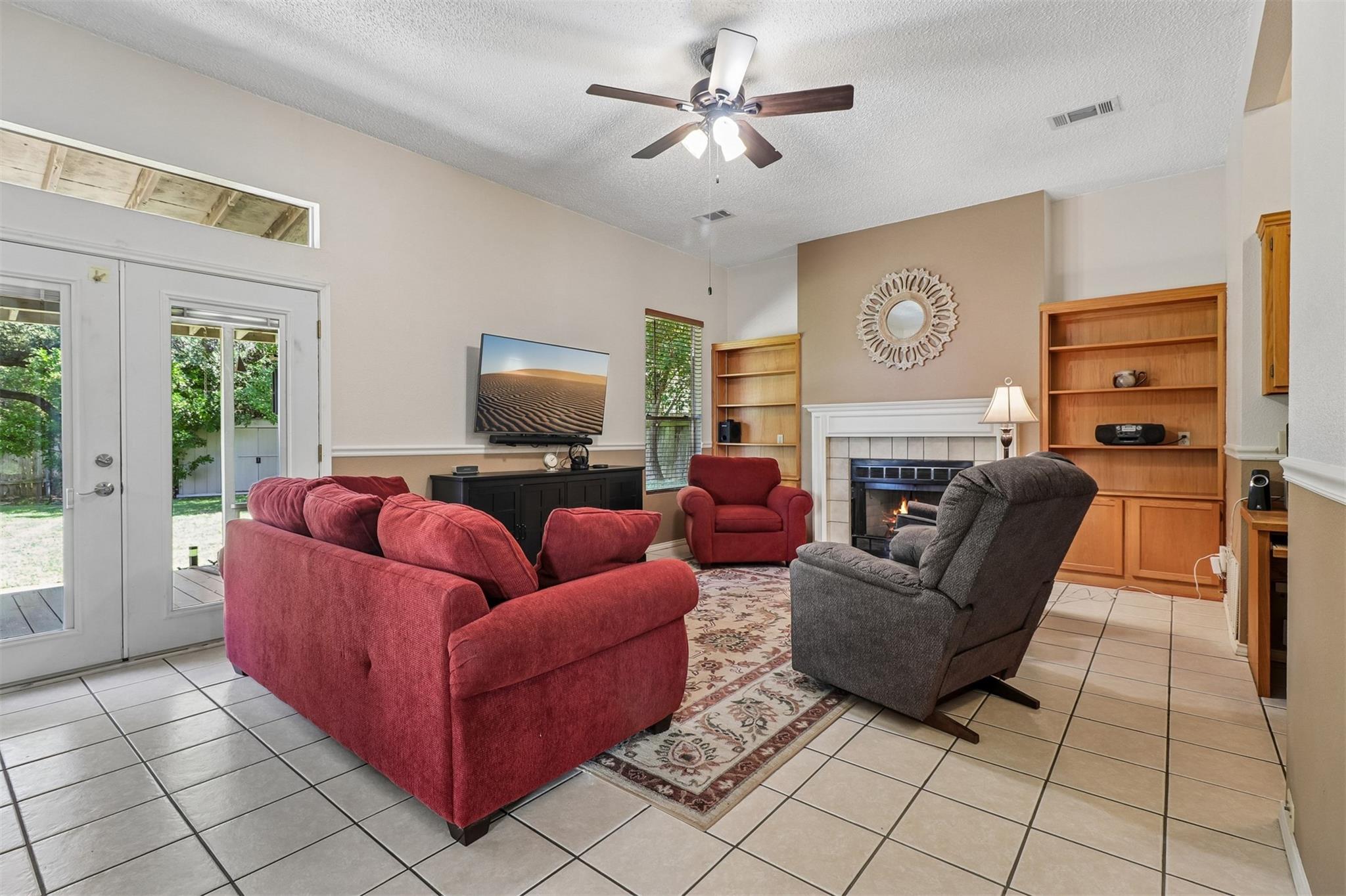 12513 Hunters Chase DR, Austin TX 78729