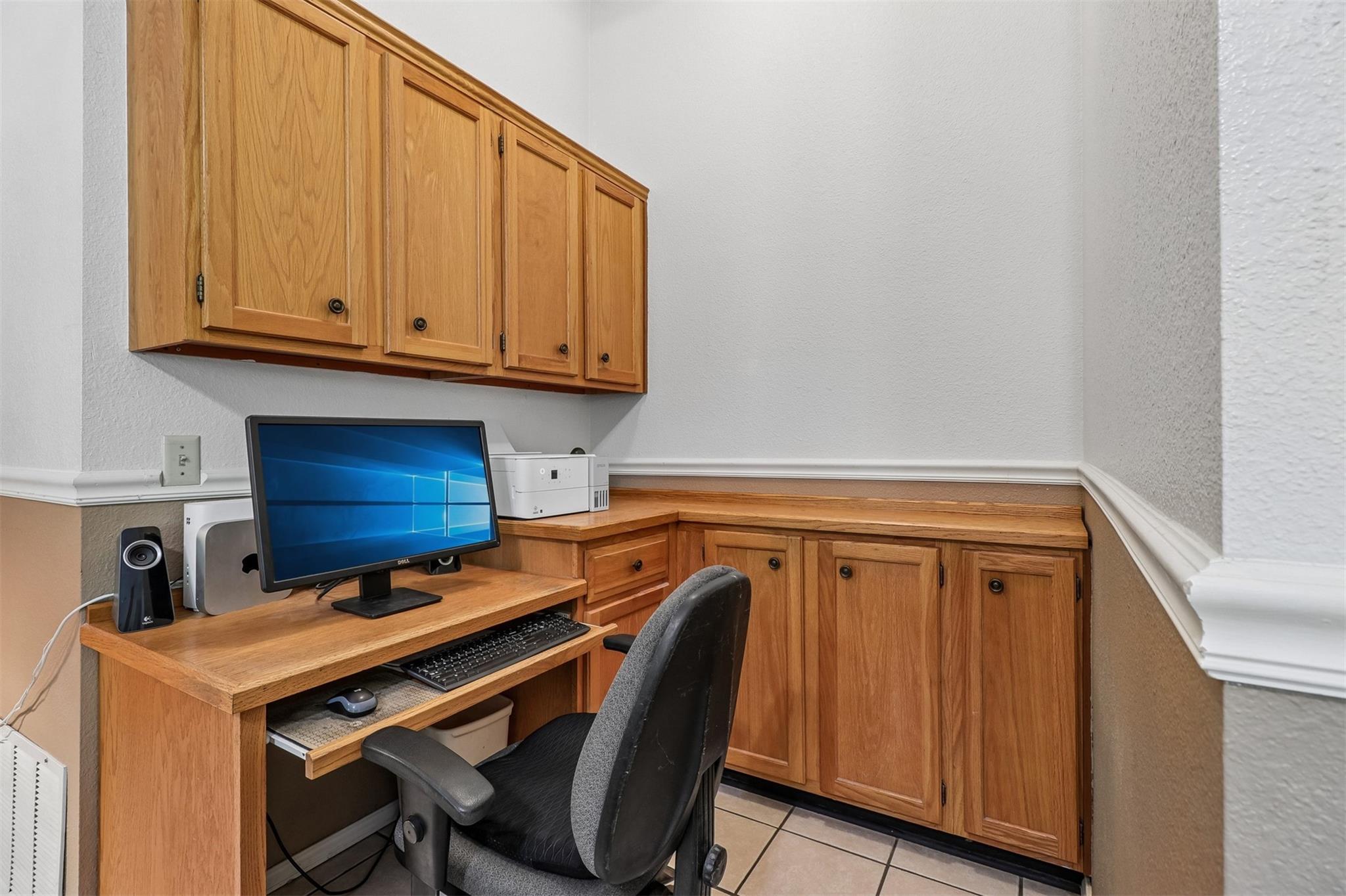 12513 Hunters Chase DR, Austin TX 78729