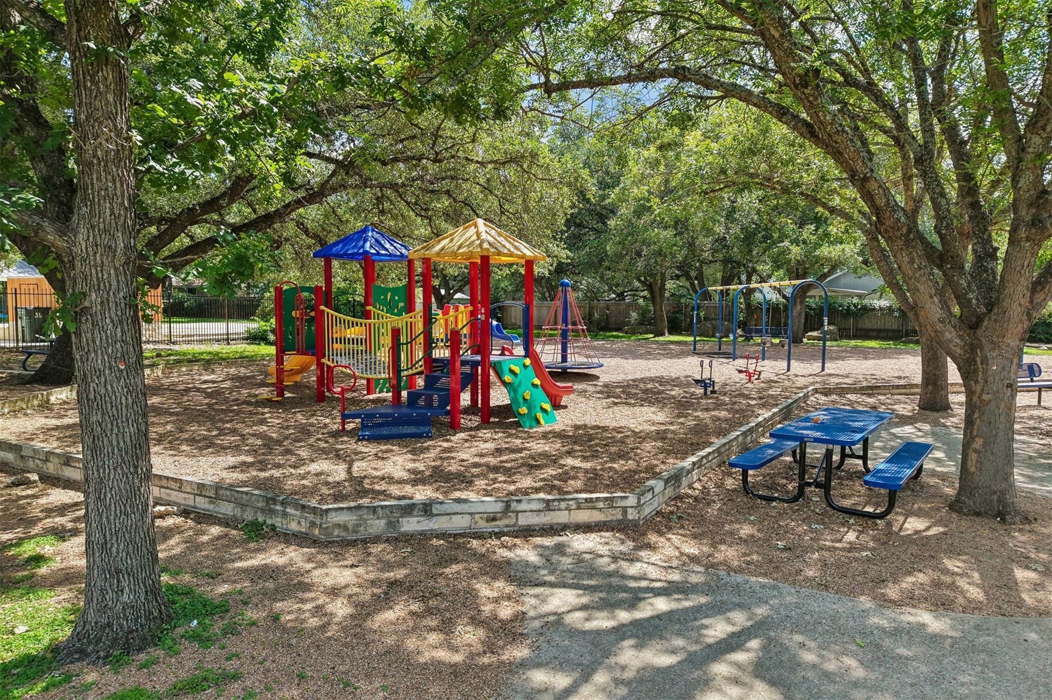 12513 Hunters Chase DR, Austin TX 78729
