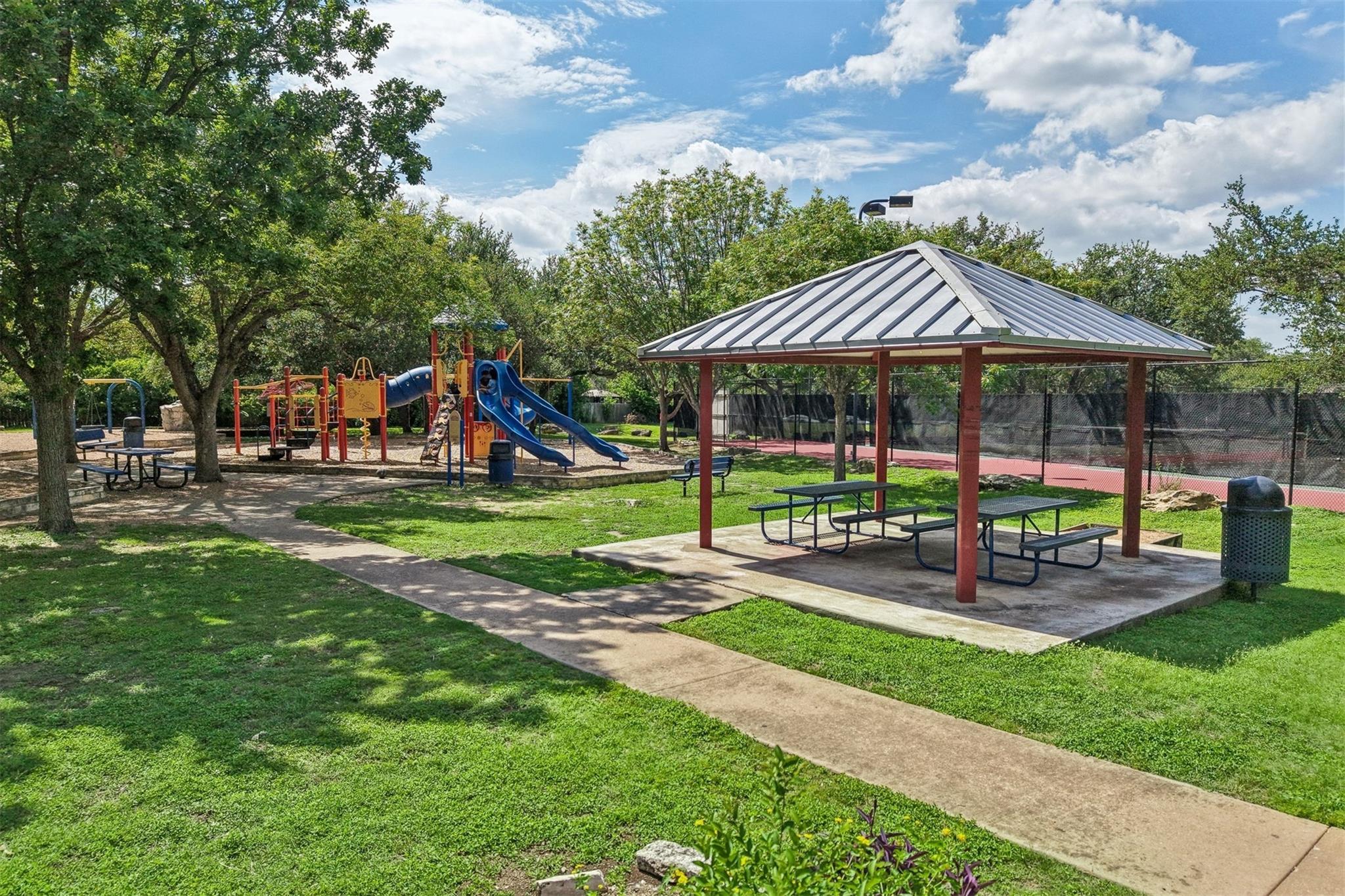 12513 Hunters Chase DR, Austin TX 78729
