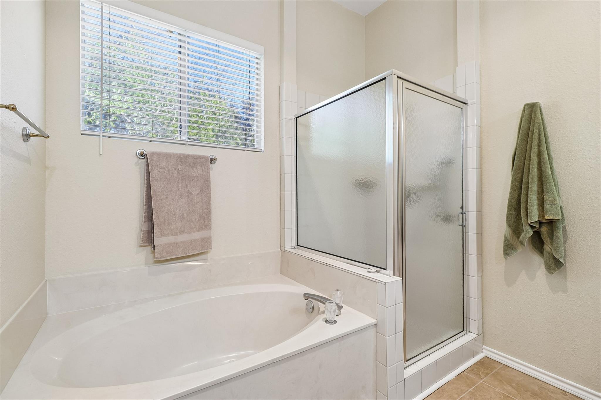 12513 Hunters Chase DR, Austin TX 78729