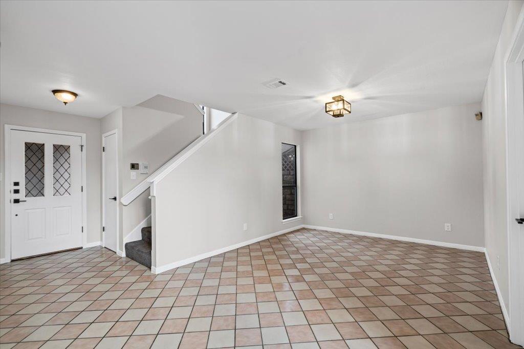 8800 Mariscal Canyon DR, Austin TX 78759