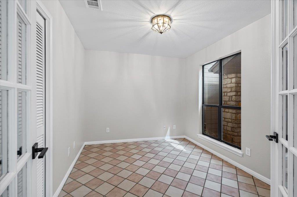8800 Mariscal Canyon DR, Austin TX 78759