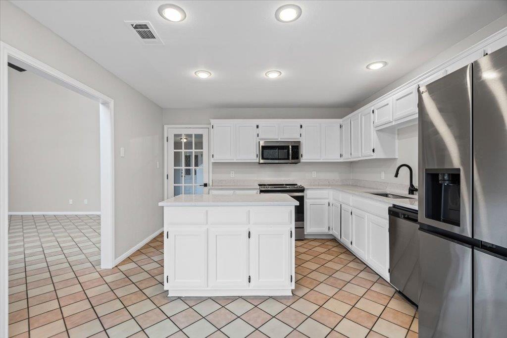 8800 Mariscal Canyon DR, Austin TX 78759