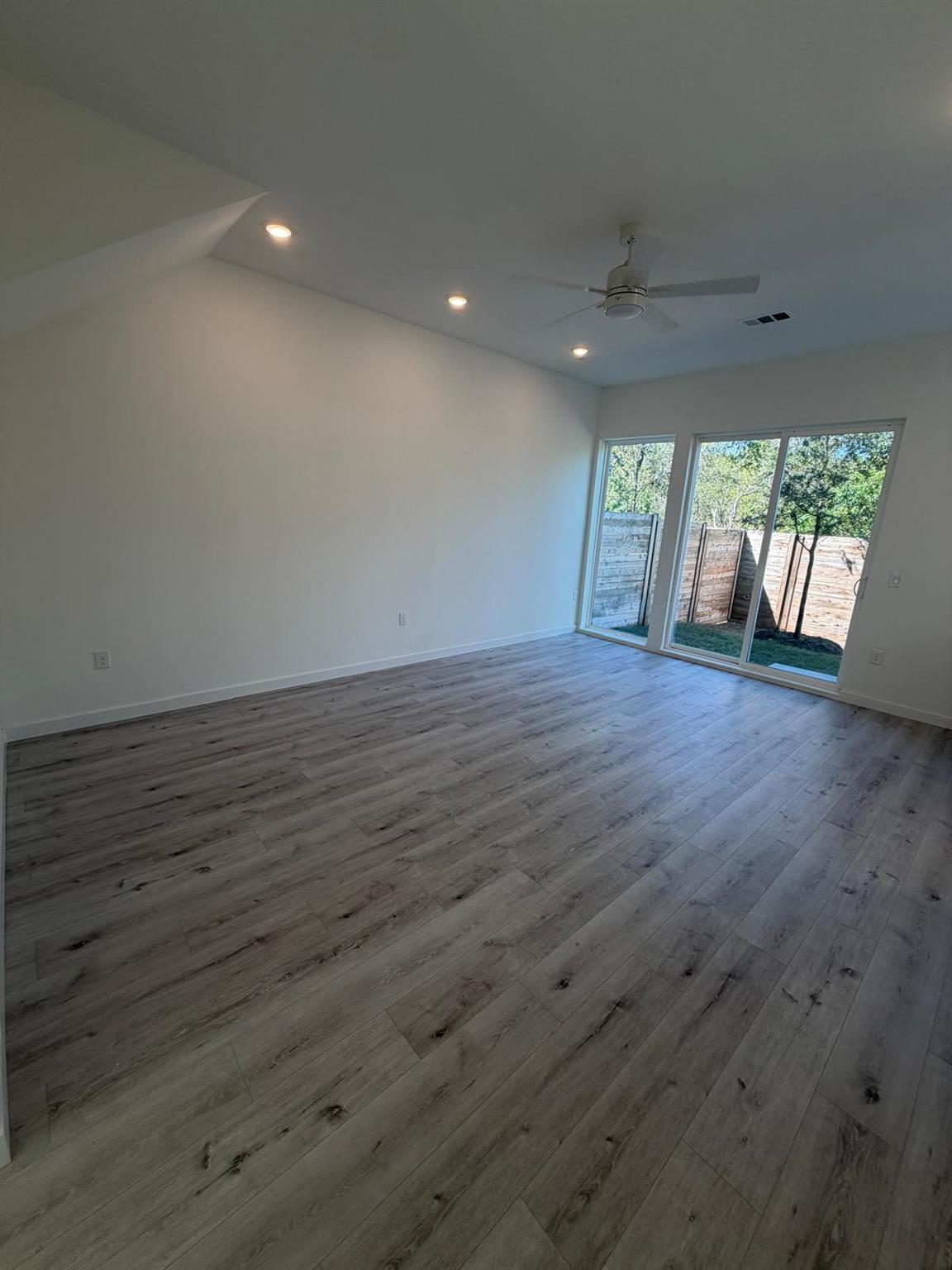 2000 Riverside Farms Road, Unit 12101 RD # 12101, Austin TX 78741