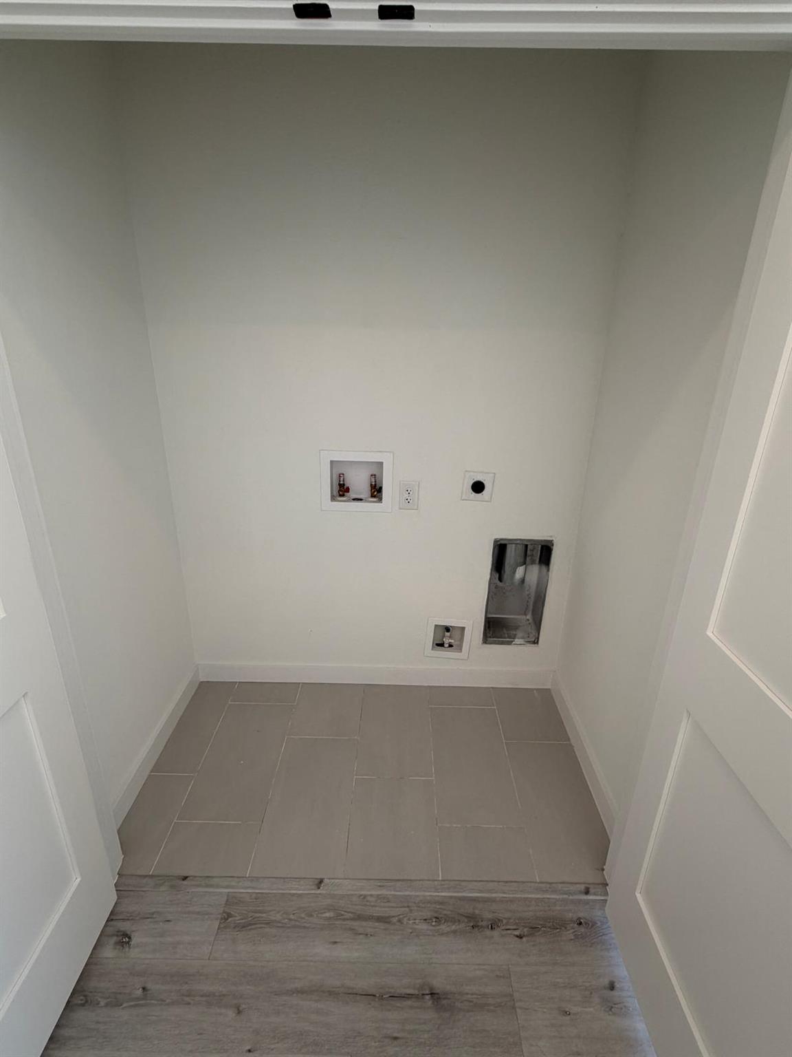 2000 Riverside Farms Road, Unit 12101 RD # 12101, Austin TX 78741