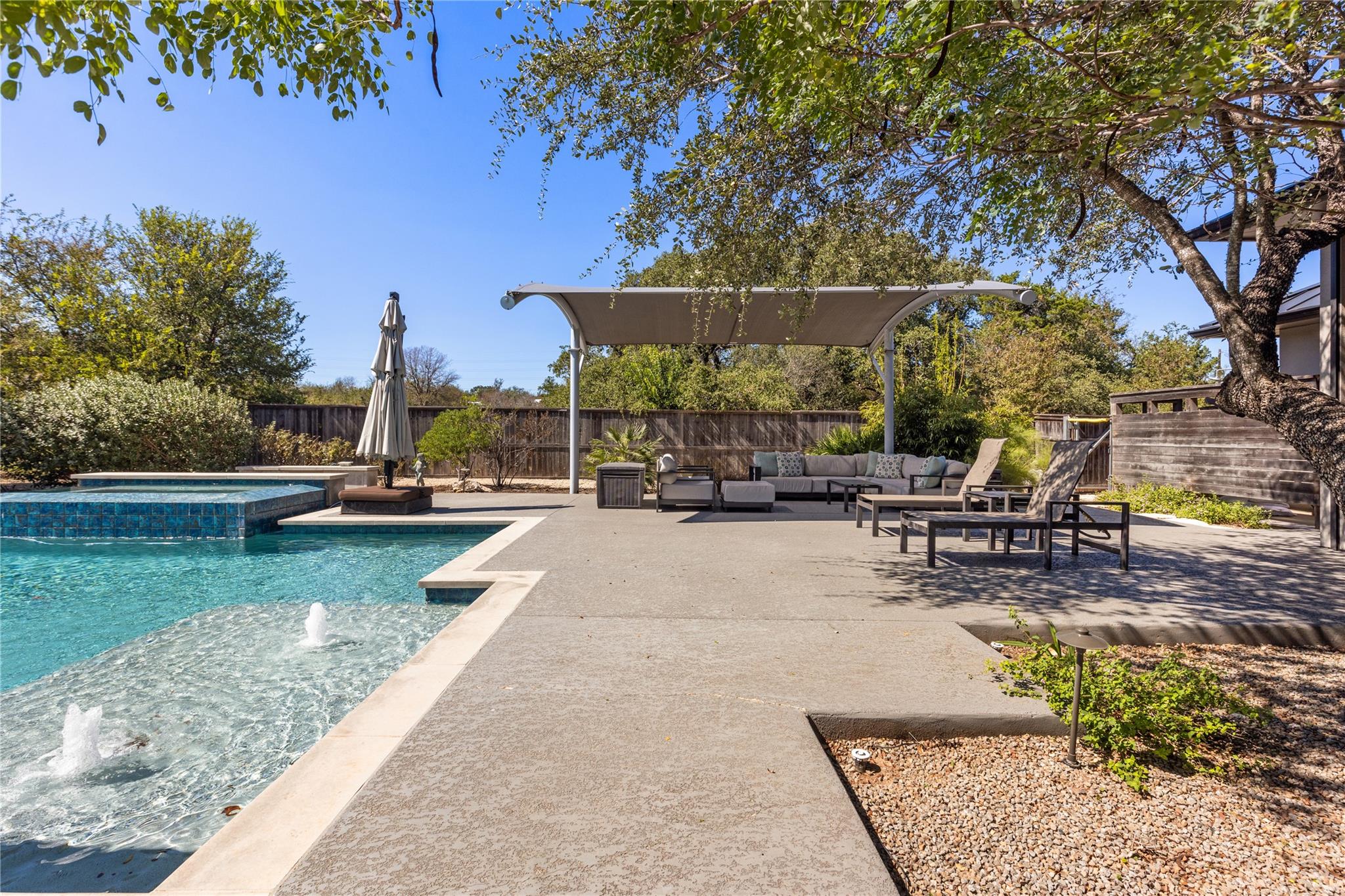 5615 McCarty LN, Austin TX 78749