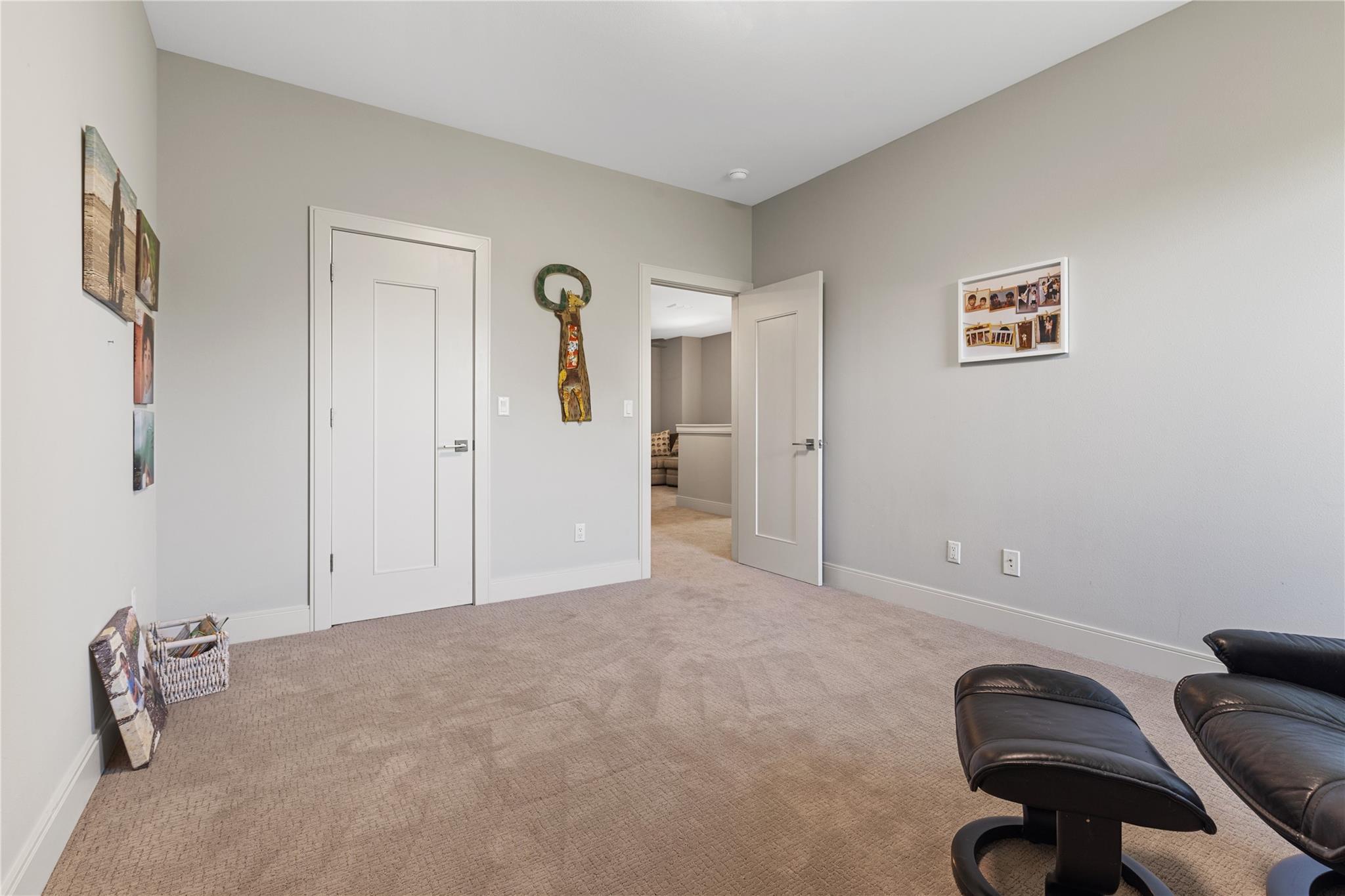5615 McCarty LN, Austin TX 78749