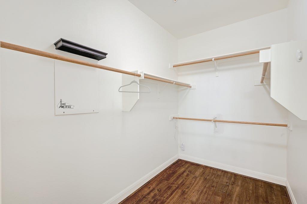 6701 Covered Bridge DR # 41, Austin TX 78736