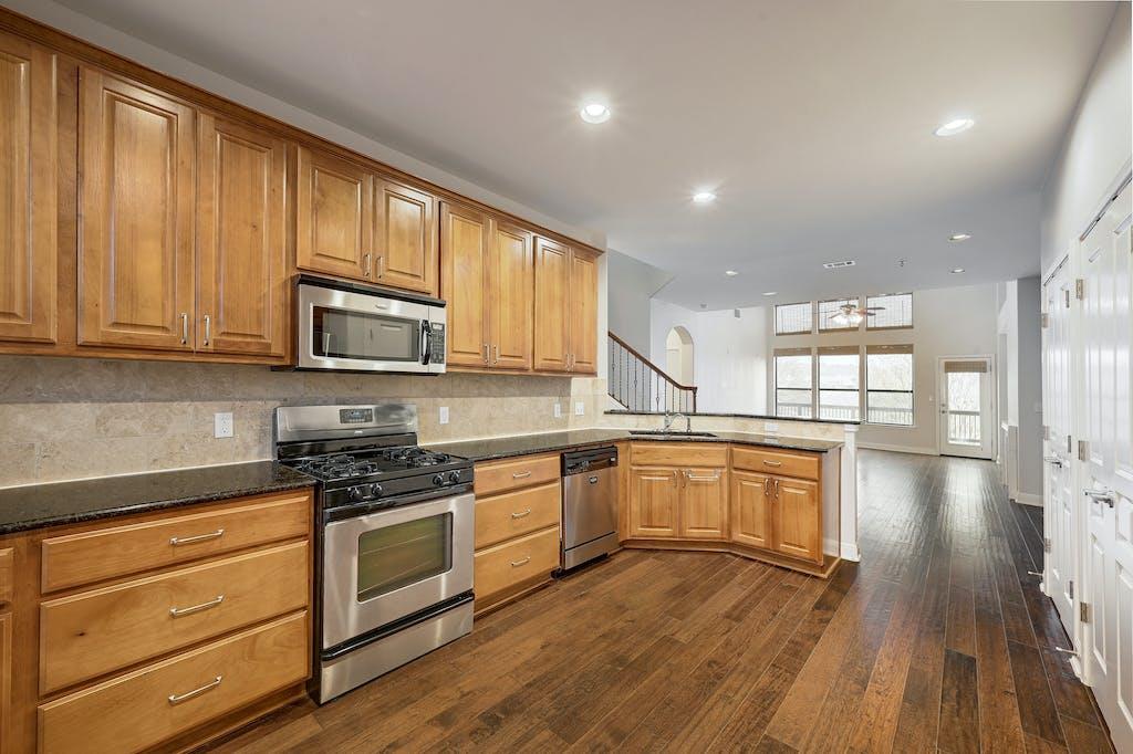6701 Covered Bridge DR # 41, Austin TX 78736