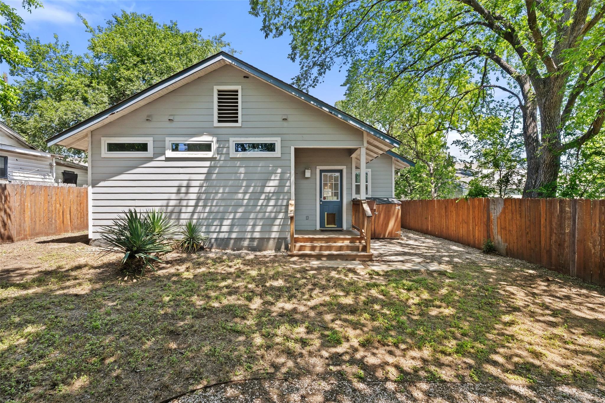 3203 E 18th ST, Austin TX 78721