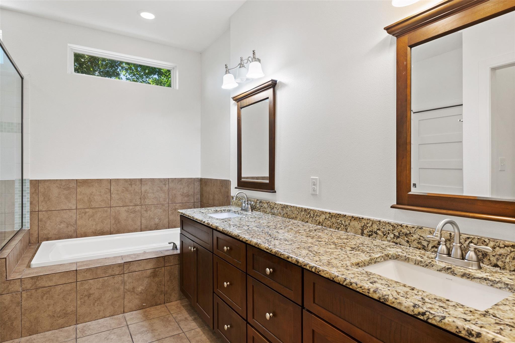 3203 E 18th ST, Austin TX 78721