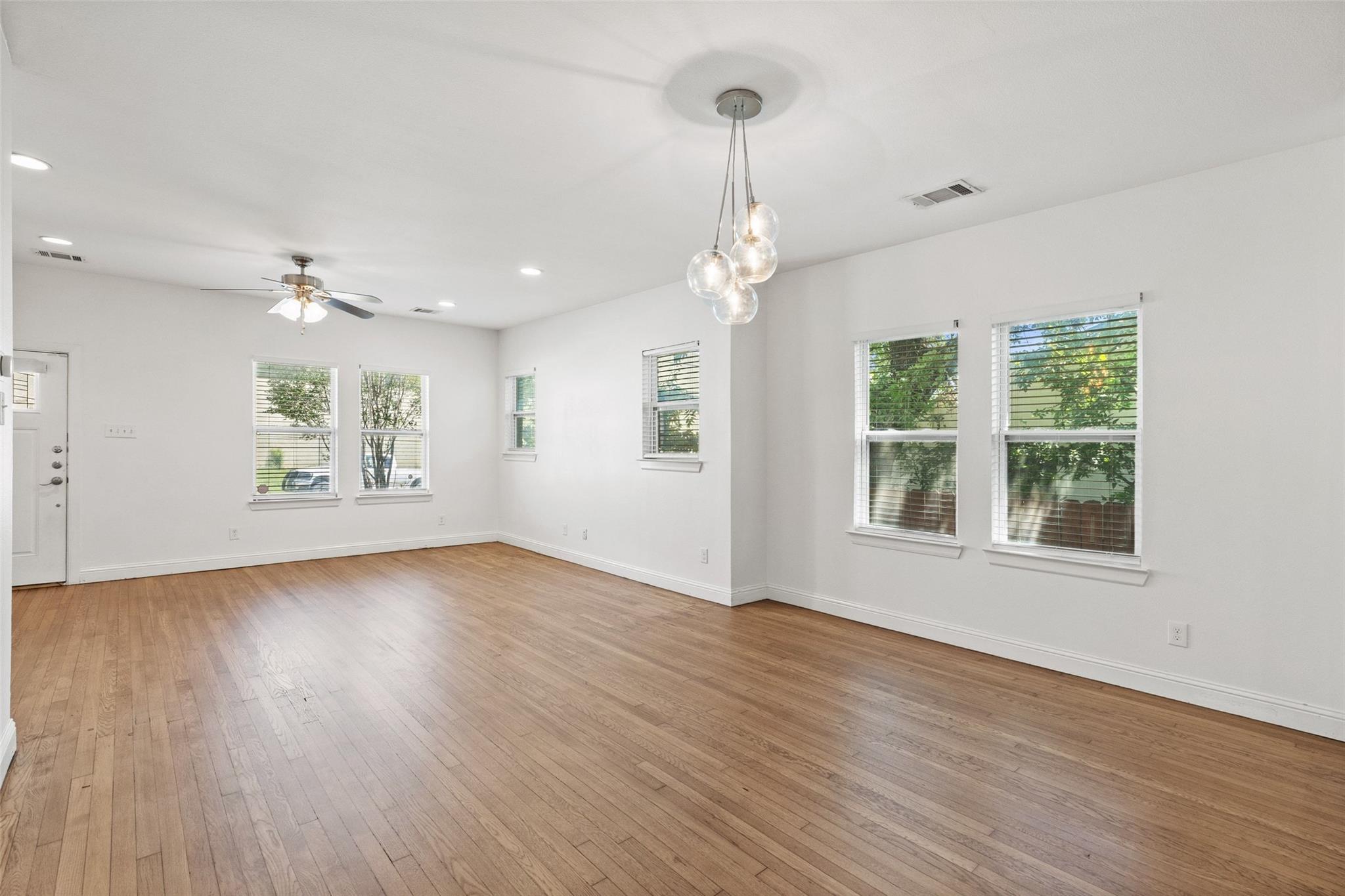 3203 E 18th ST, Austin TX 78721