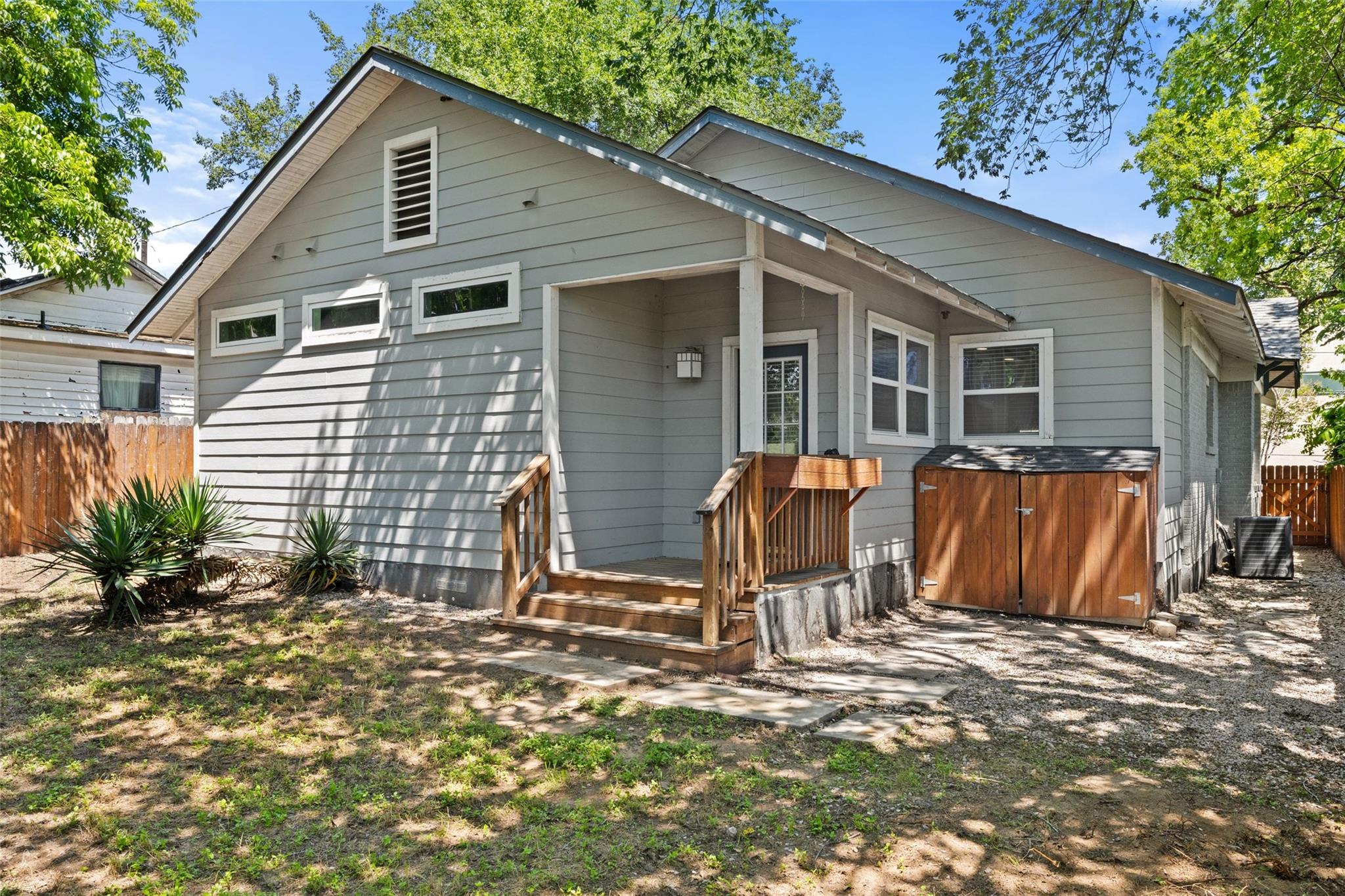 3203 E 18th ST, Austin TX 78721