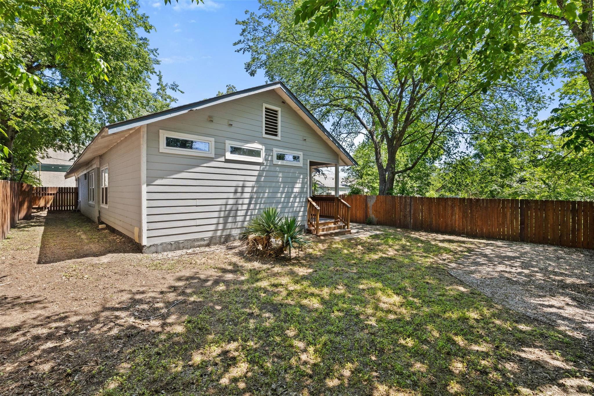 3203 E 18th ST, Austin TX 78721