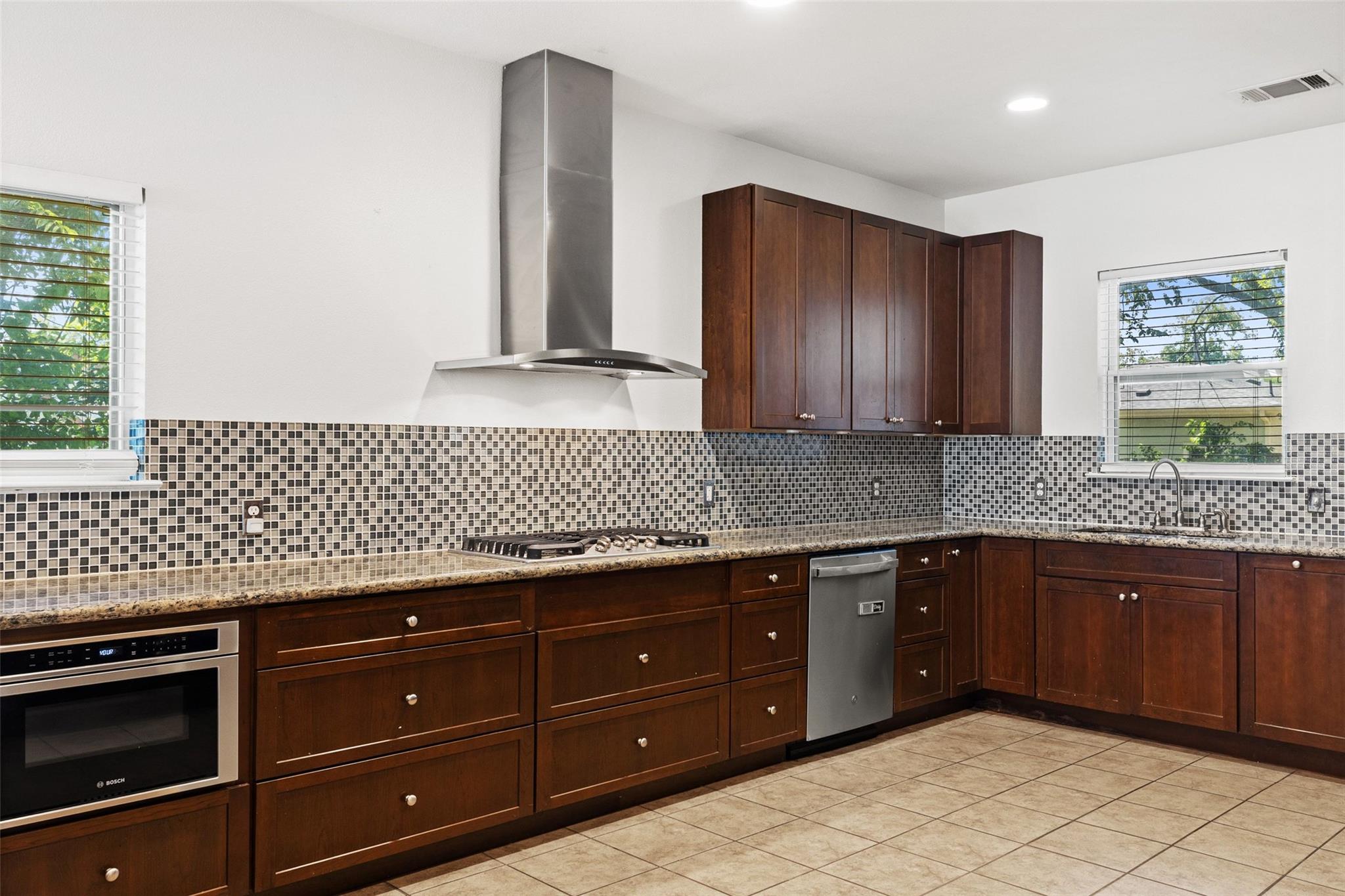 3203 E 18th ST, Austin TX 78721