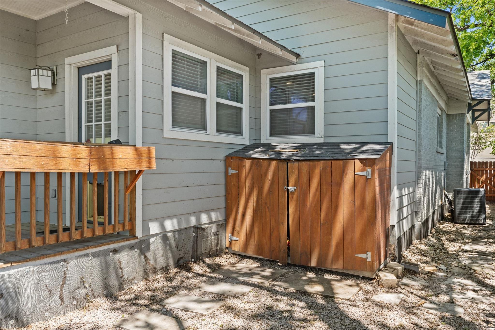 3203 E 18th ST, Austin TX 78721