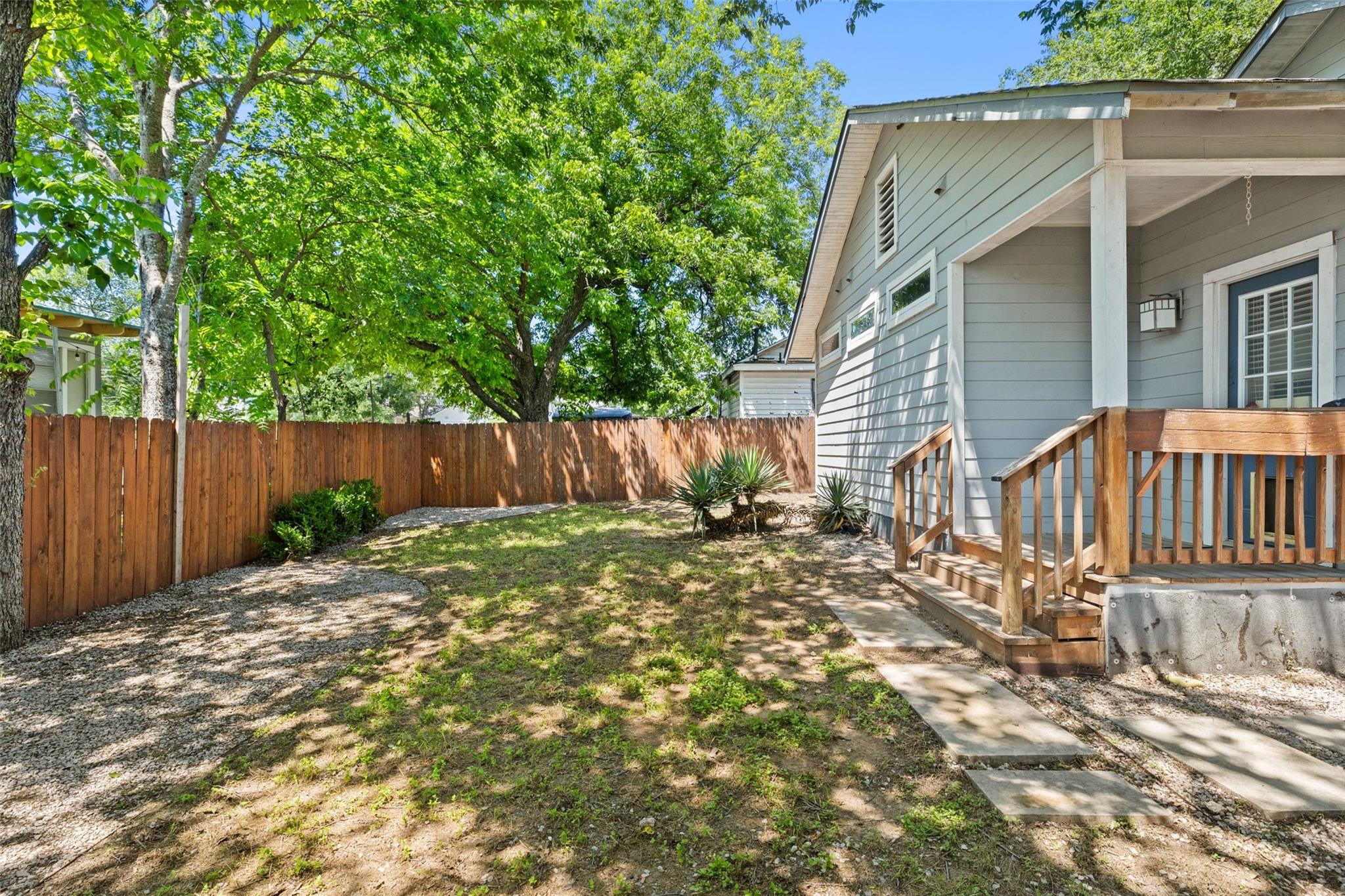 3203 E 18th ST, Austin TX 78721