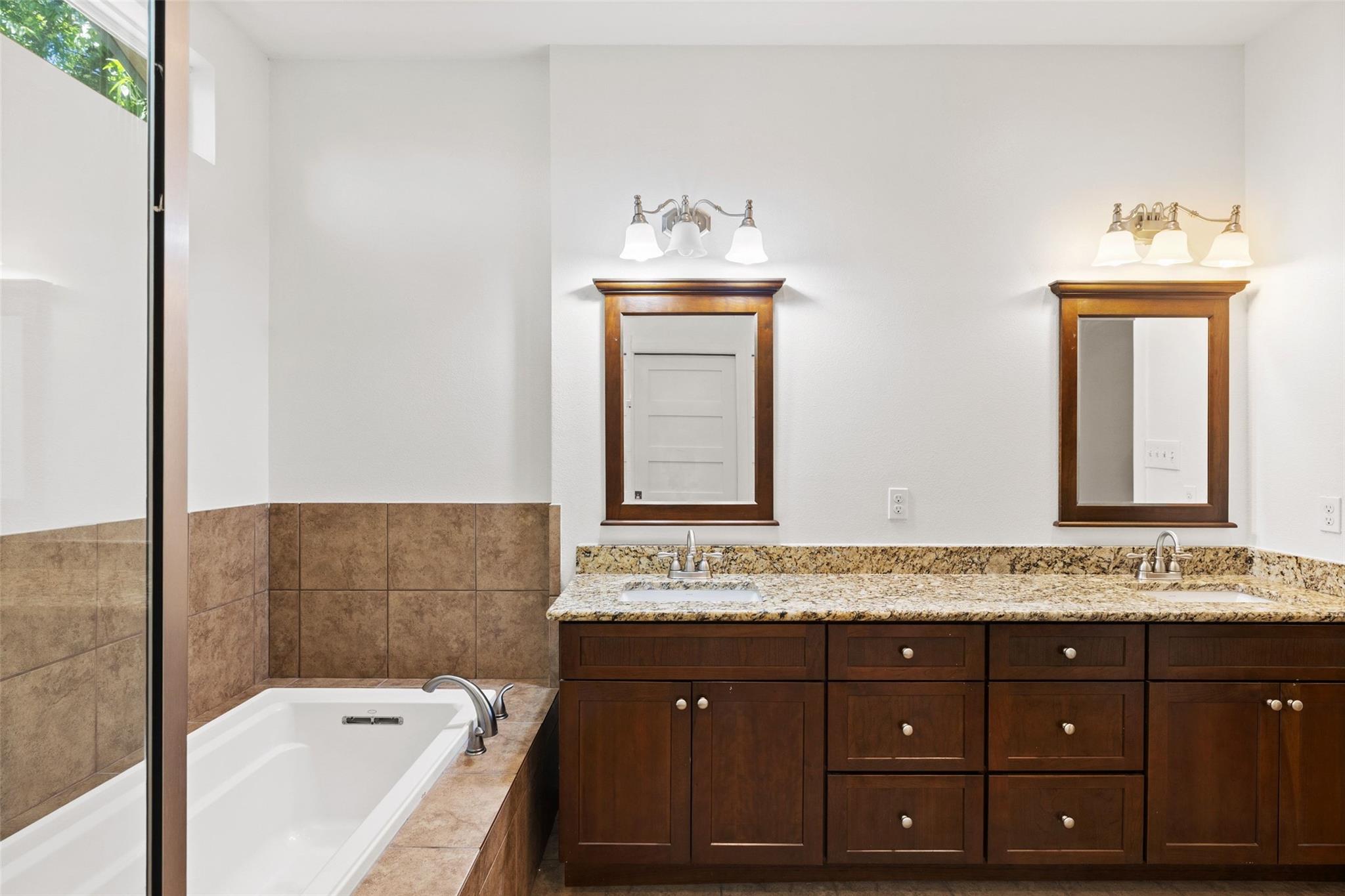 3203 E 18th ST, Austin TX 78721