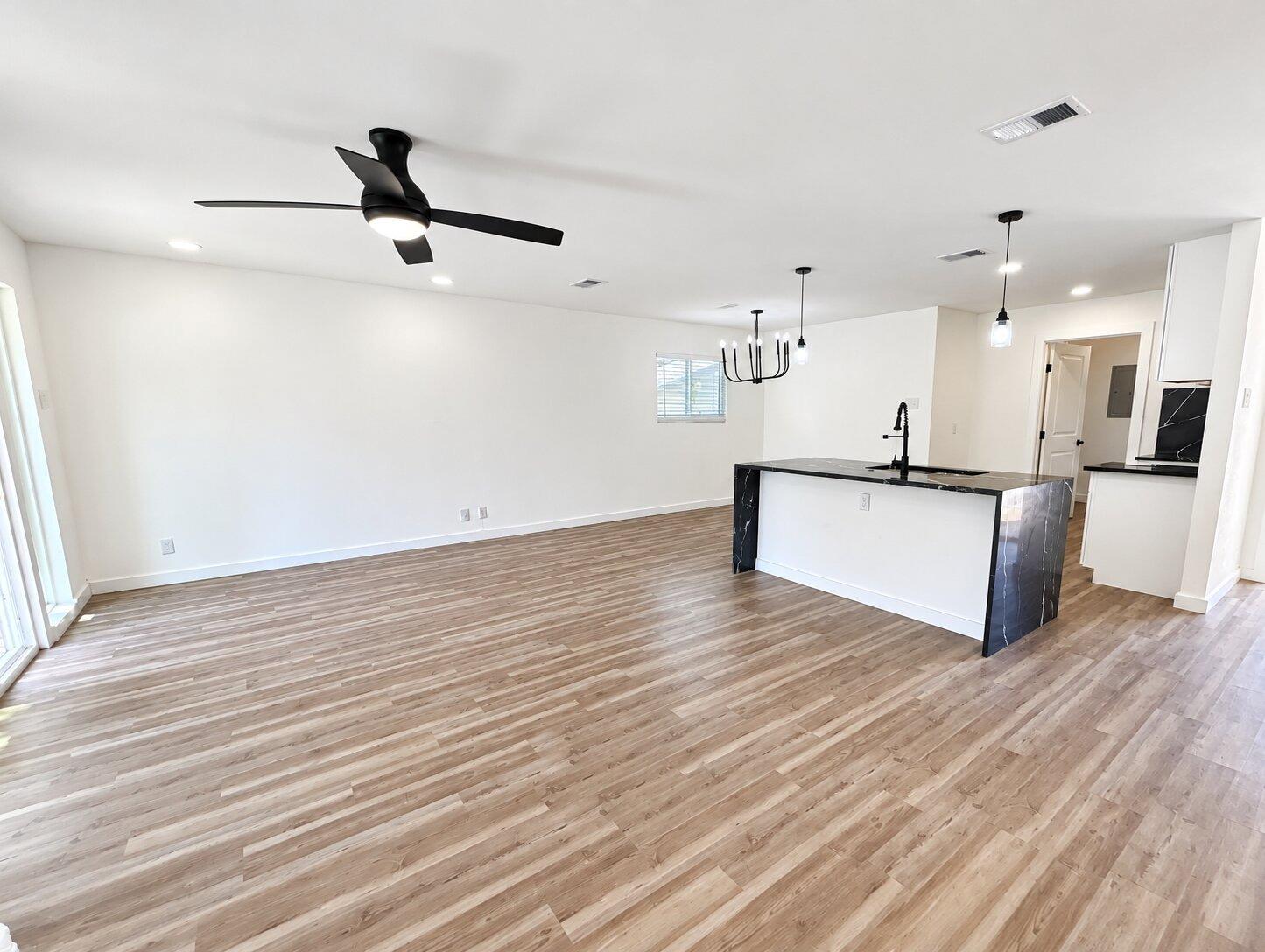 6907 Tulane DR, Austin TX 78723