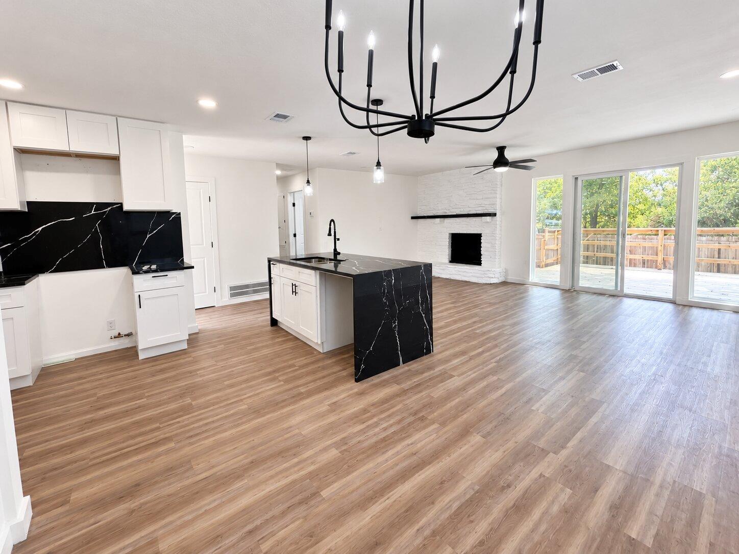 6907 Tulane DR, Austin TX 78723