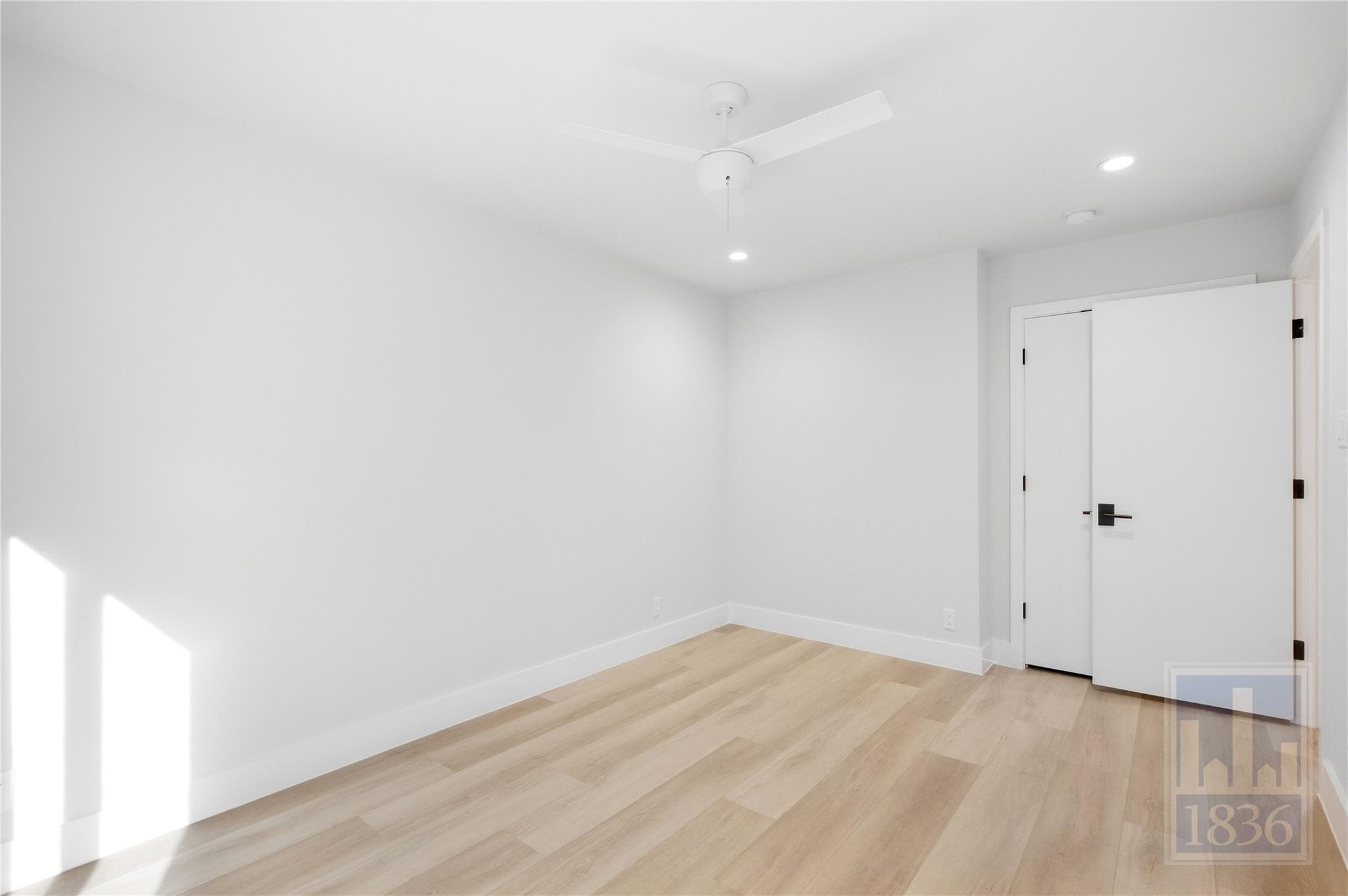 5304 Saint Georges GRN # B, Austin TX 78745