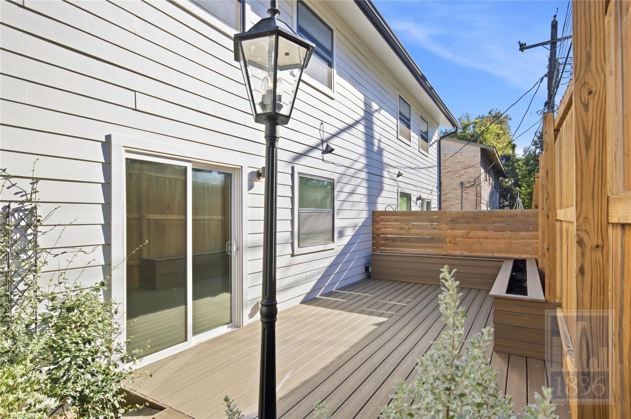 5304 Saint Georges GRN # B, Austin TX 78745