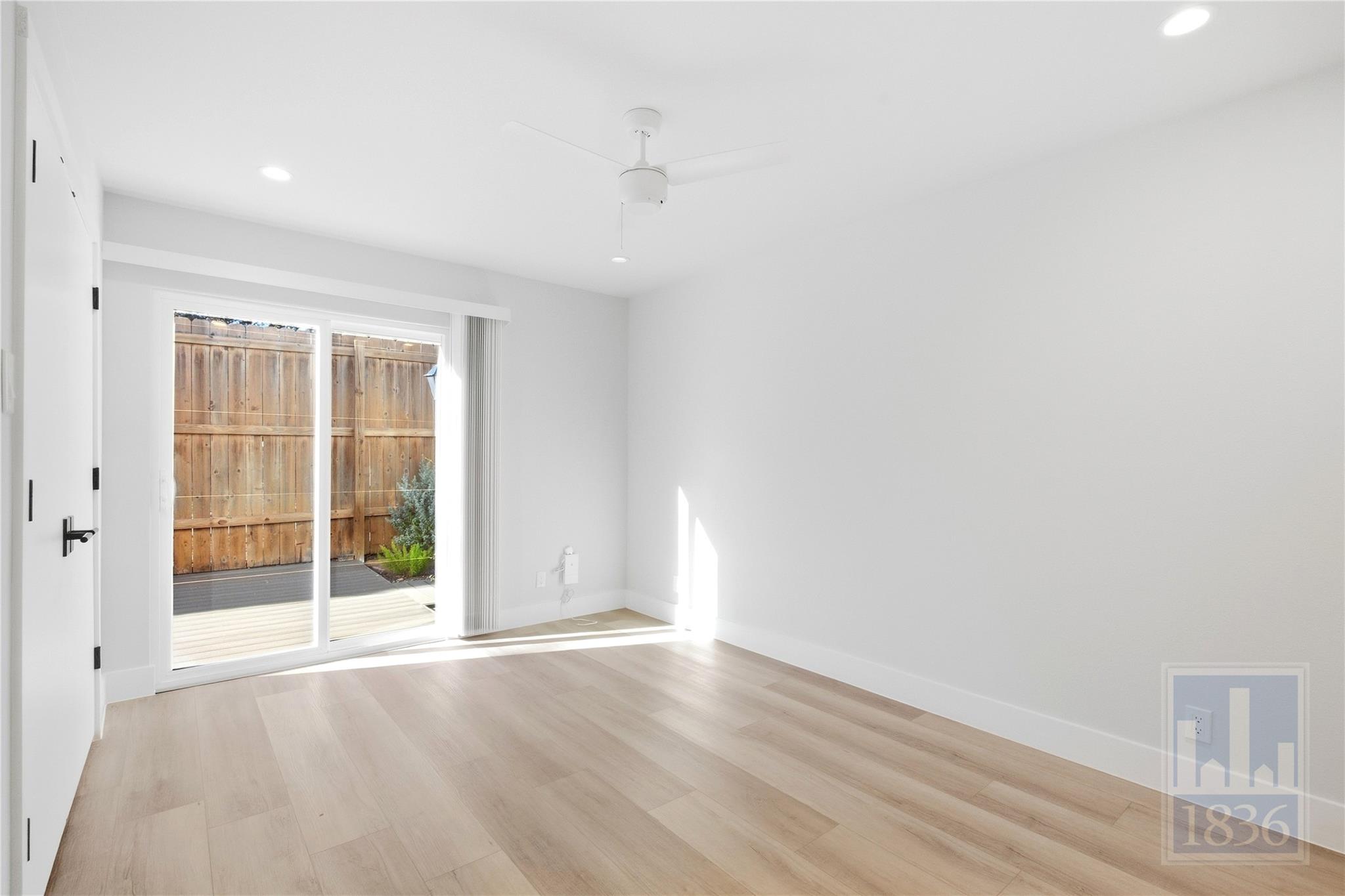 5304 Saint Georges GRN # B, Austin TX 78745