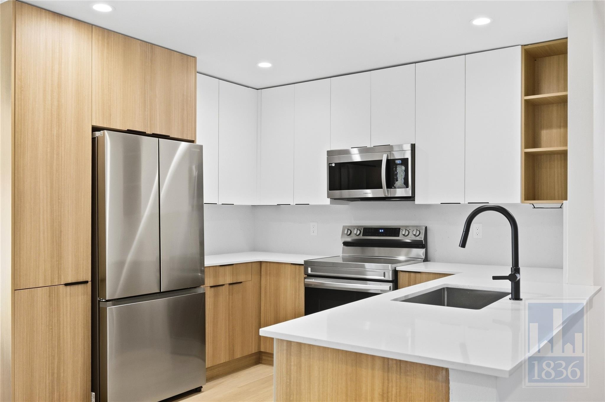5304 Saint Georges GRN # B, Austin TX 78745