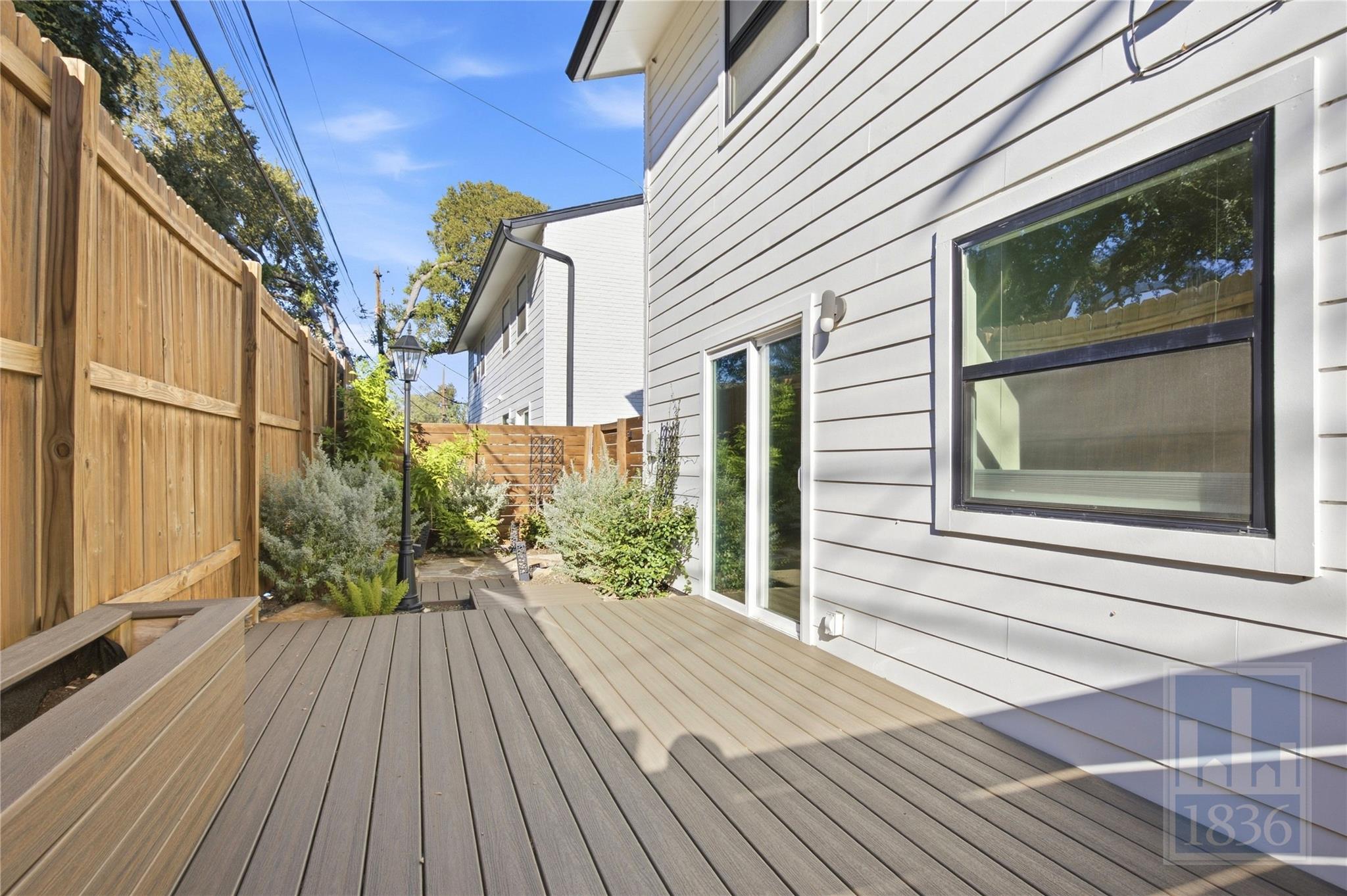 5304 Saint Georges GRN # B, Austin TX 78745