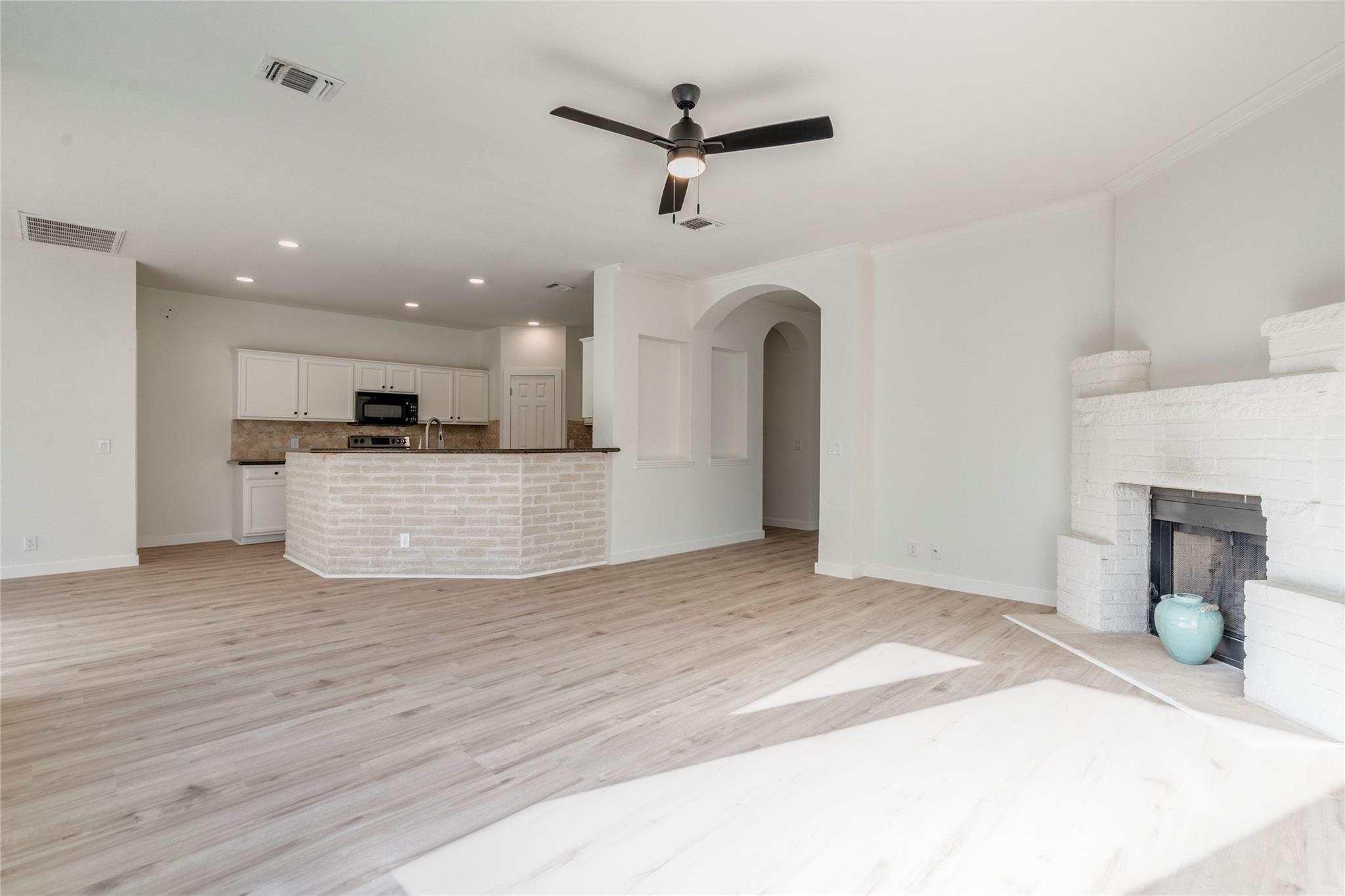 3315 Santee DR, Austin TX 78738