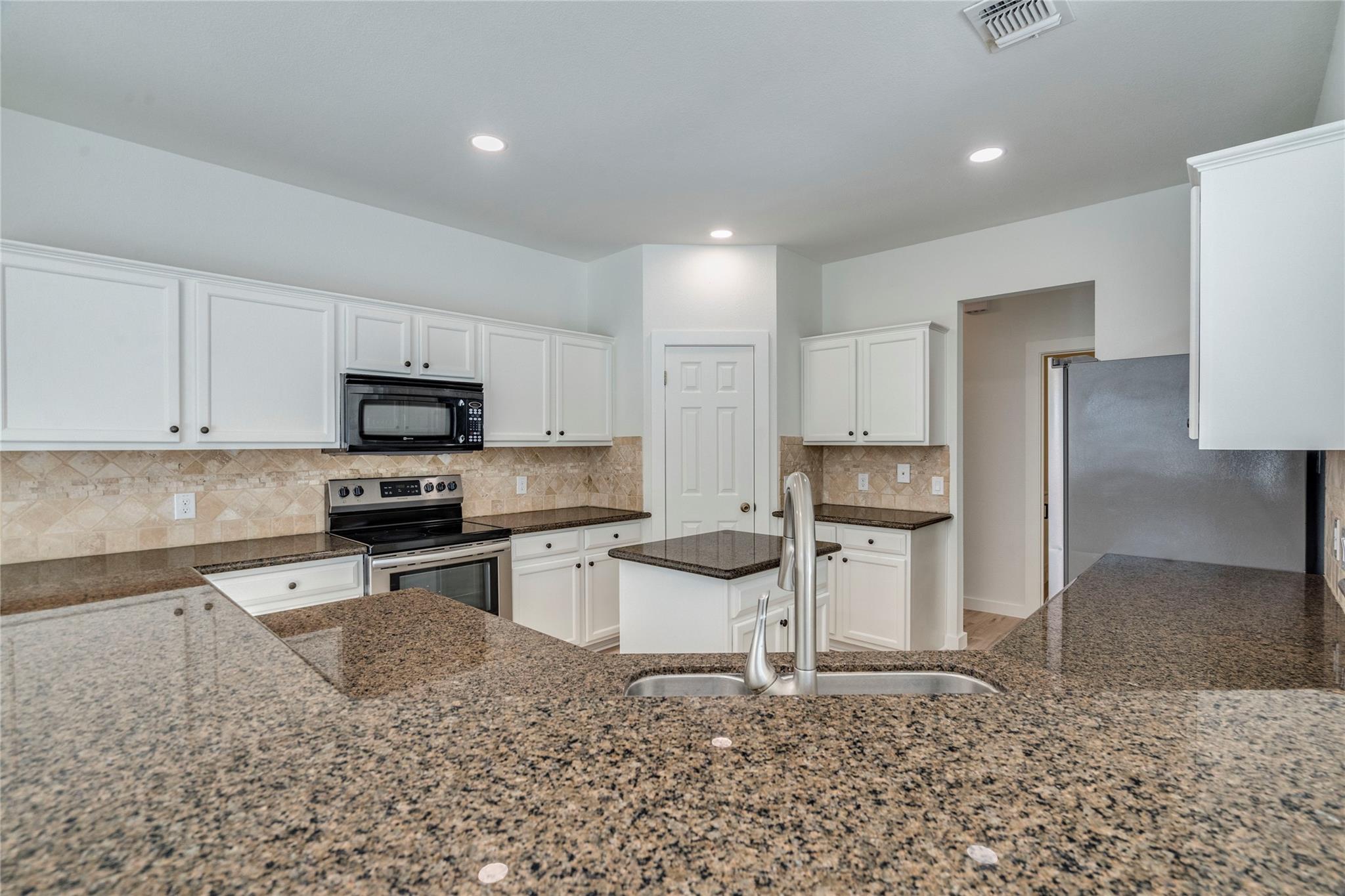 3315 Santee DR, Austin TX 78738