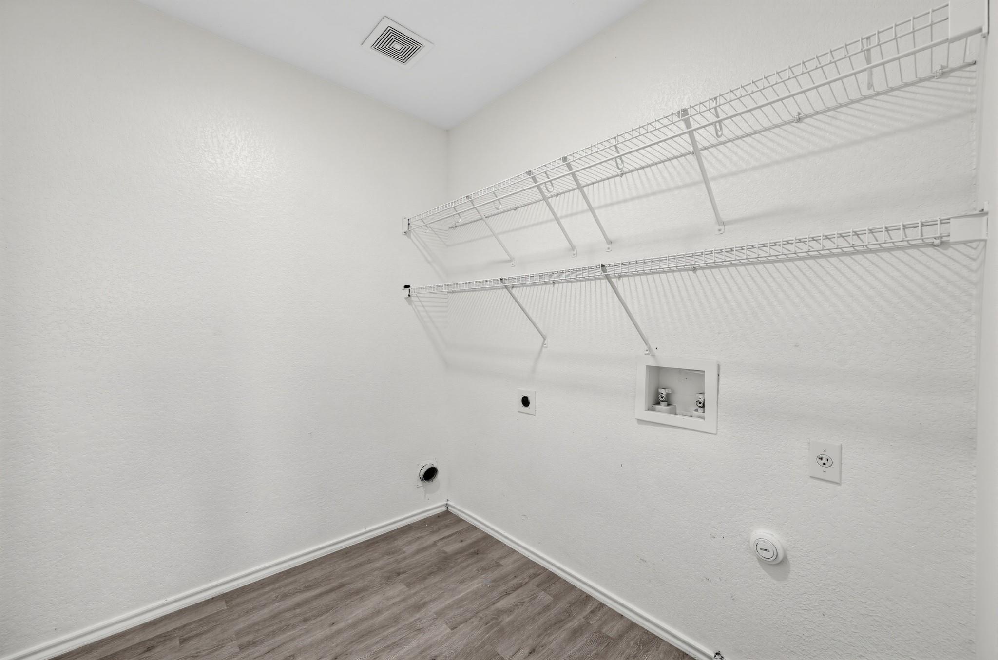 7433 Aspen Brook DR, Austin TX 78744