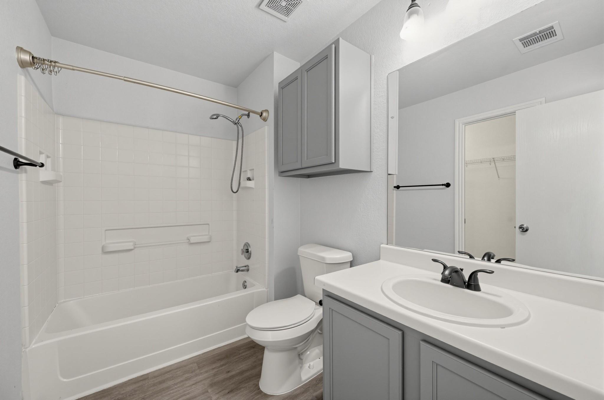 7433 Aspen Brook DR, Austin TX 78744