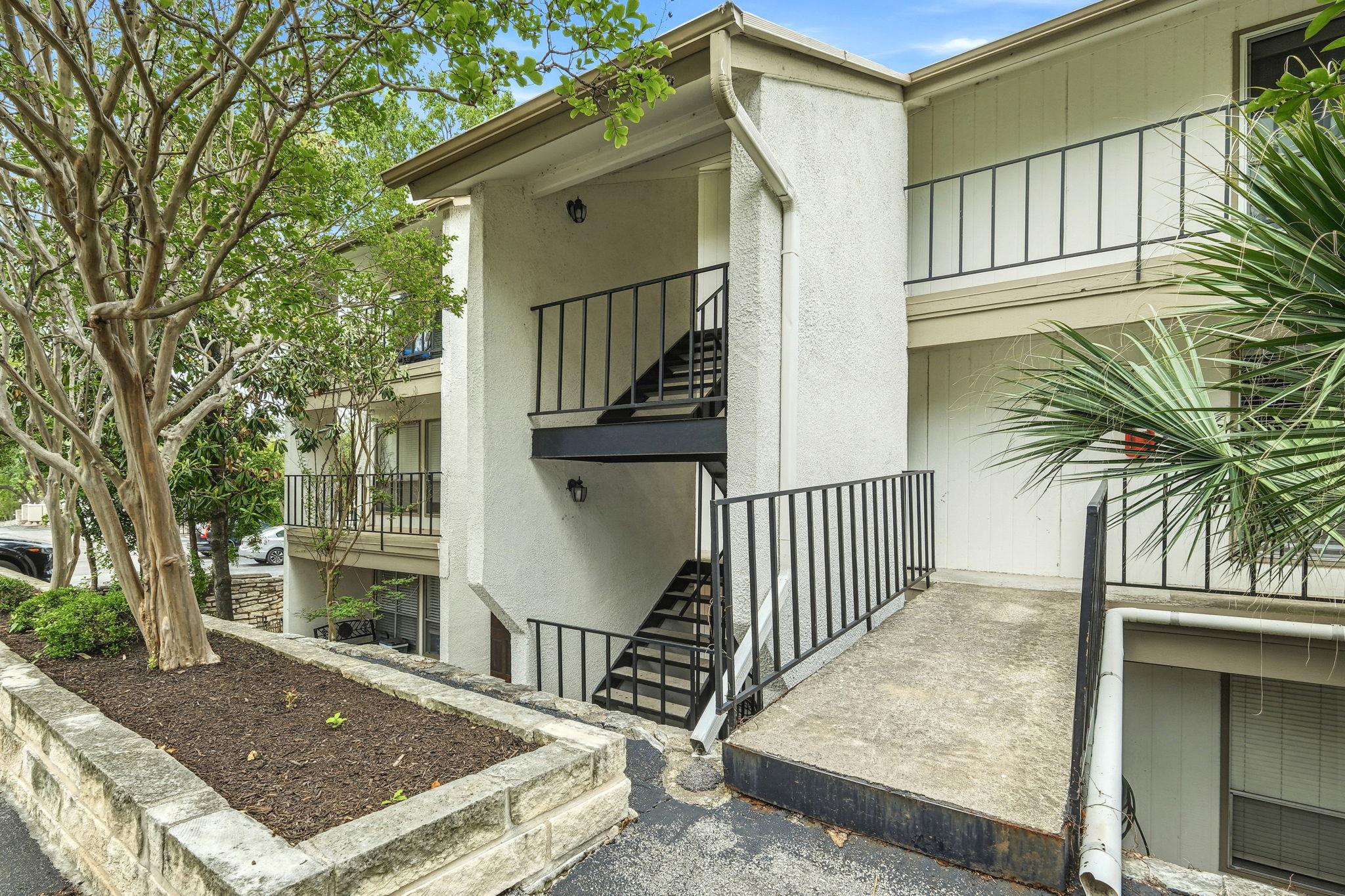 6910 Hart LN # 912, Austin TX 78731