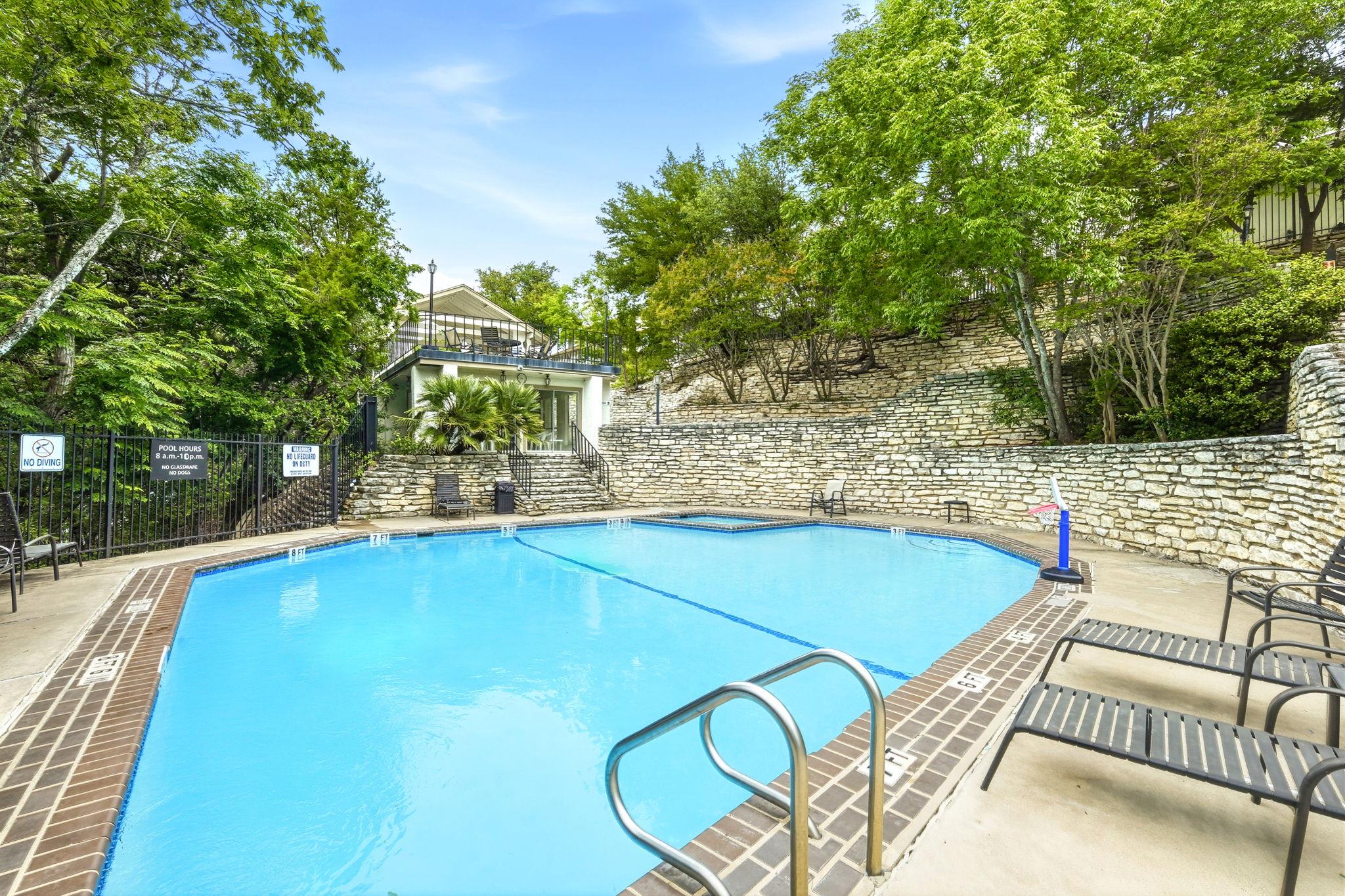 6910 Hart LN # 912, Austin TX 78731