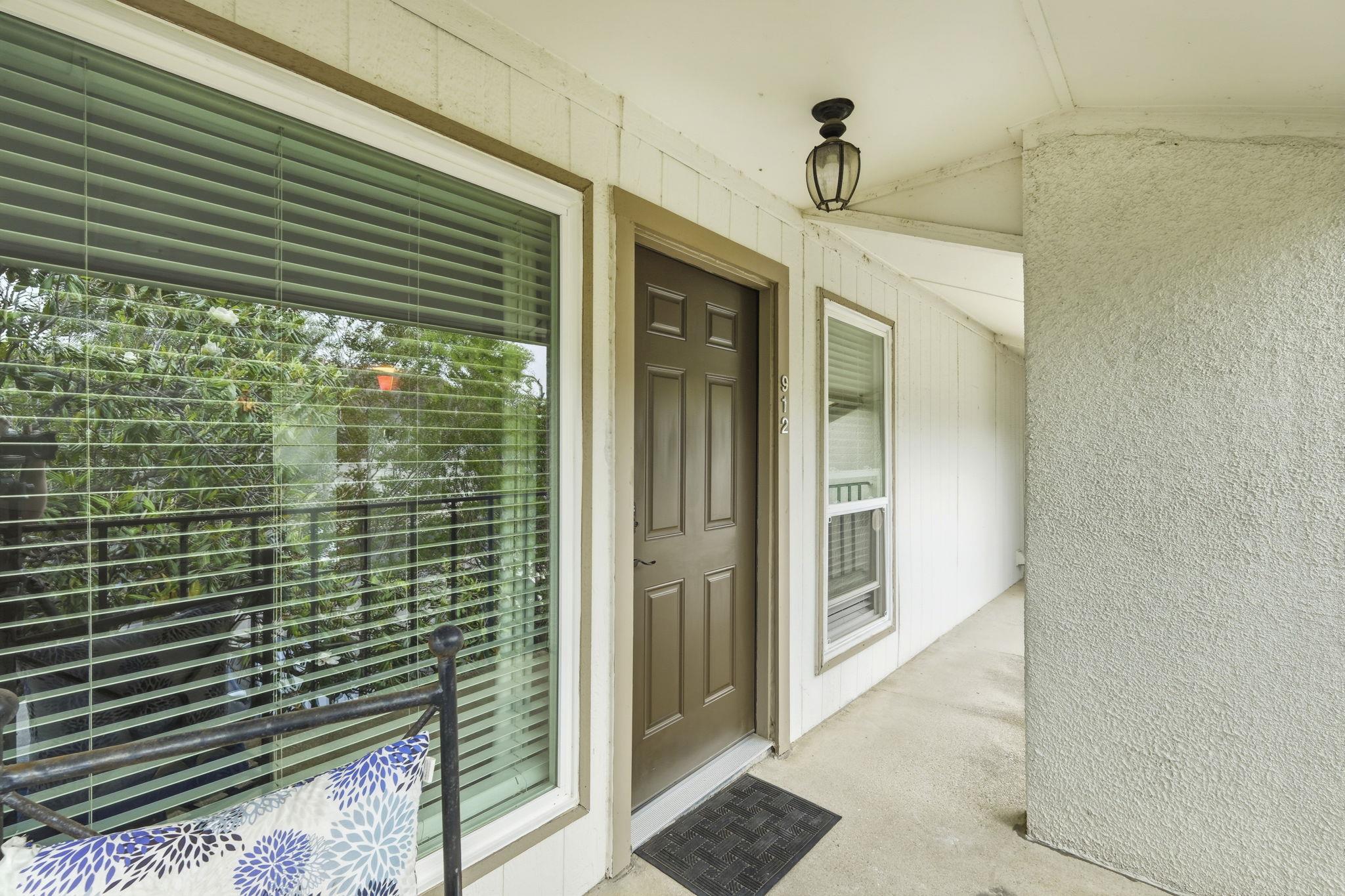 6910 Hart LN # 912, Austin TX 78731